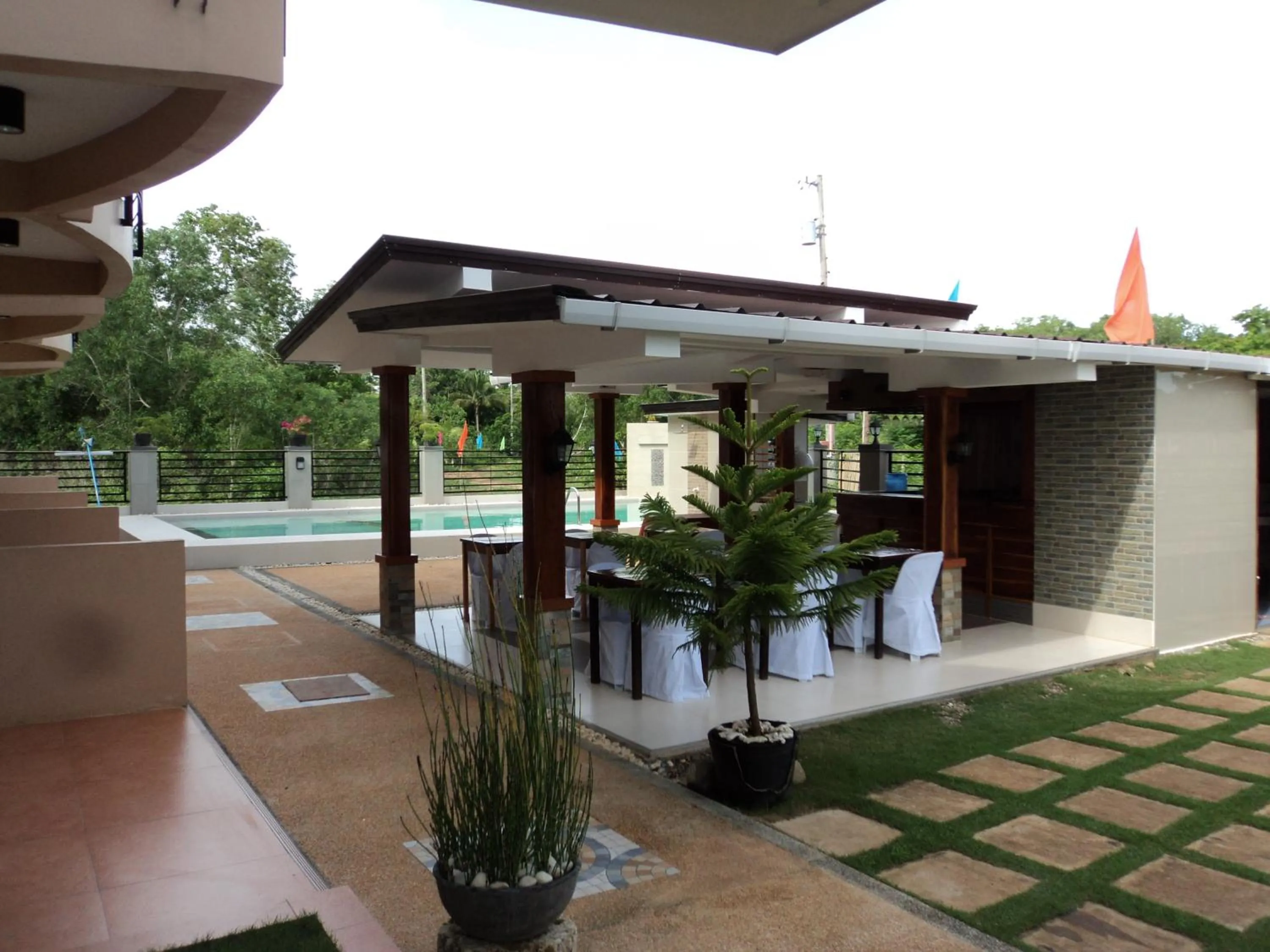 Restaurant/places to eat in Greenfields Tourist Inn