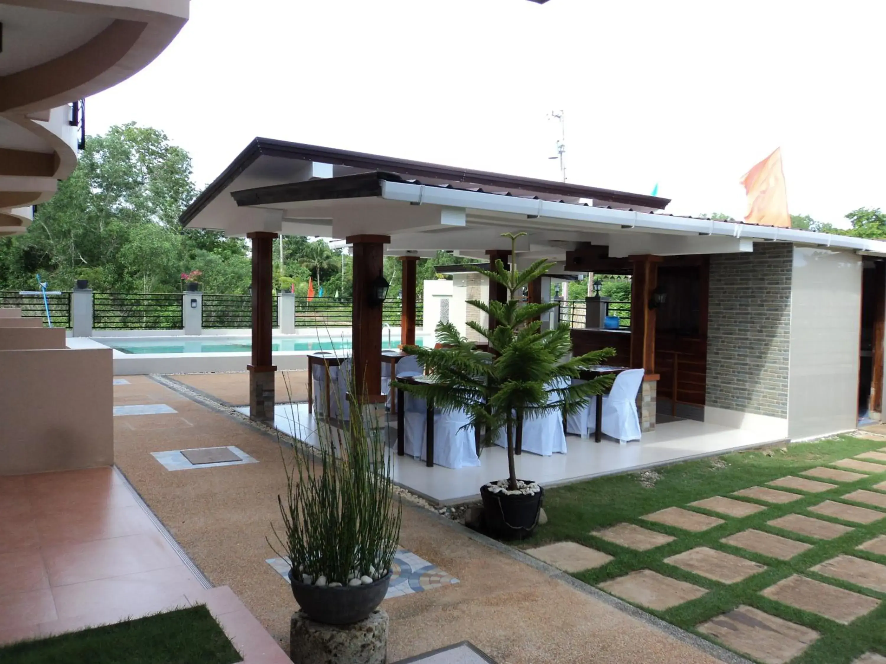 Property building in Greenfields Tourist Inn Property building in Greenfields Tourist Inn