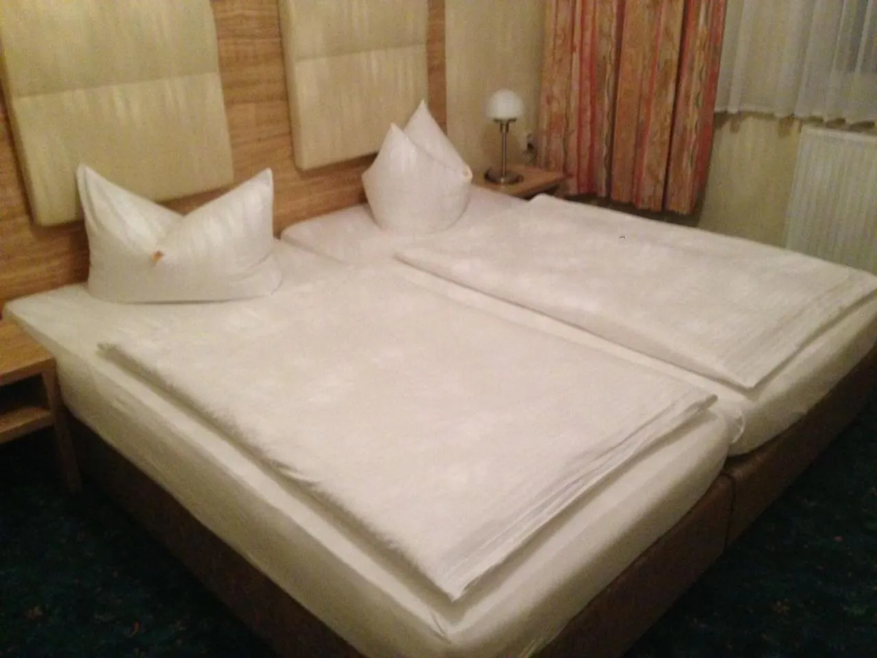 Photo of the whole room, Bed in Palais am Kleistpark