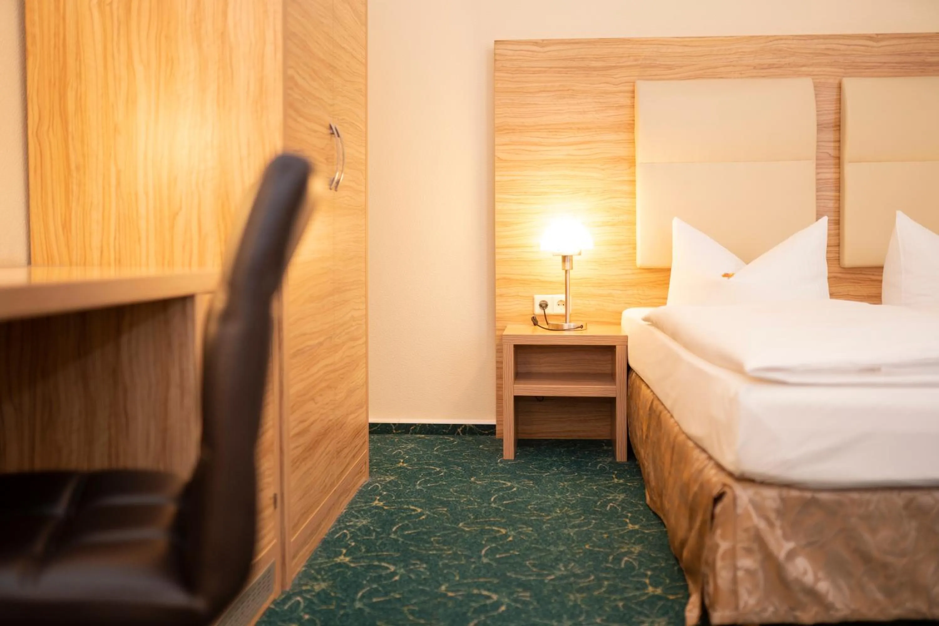 Photo of the whole room, Bed in Palais am Kleistpark