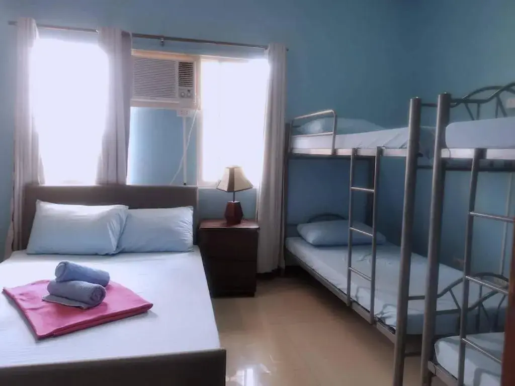 Bed in The Stopover Hostel - Mactan Bed in The Stopover Hostel - Mactan
