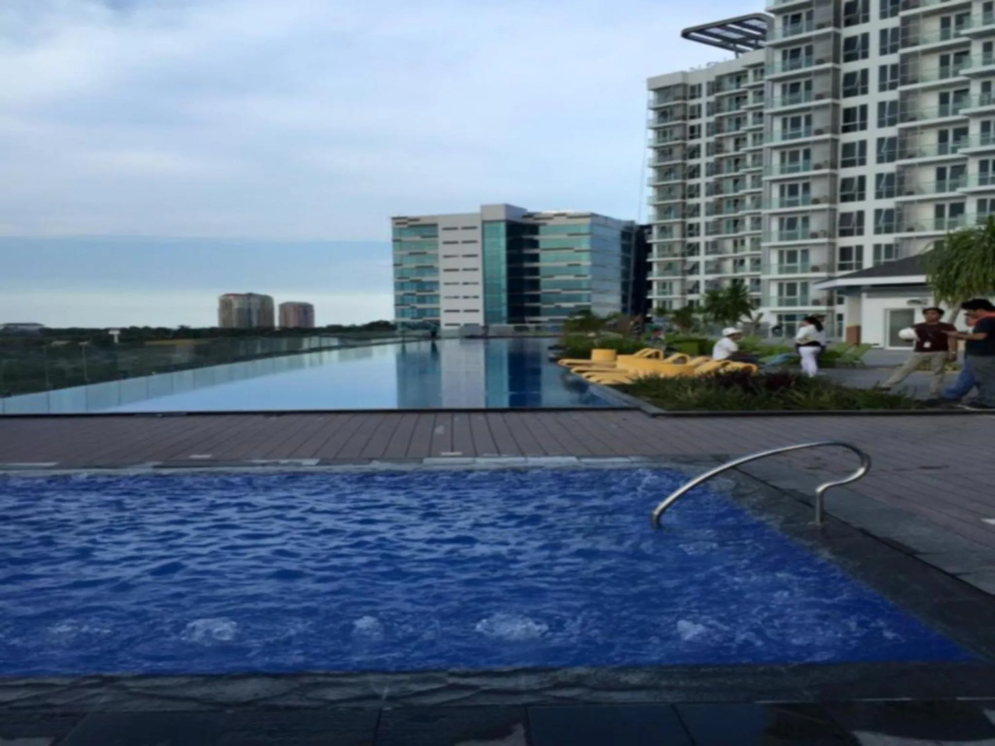 Property building in Mactan Newtown Executive Studio