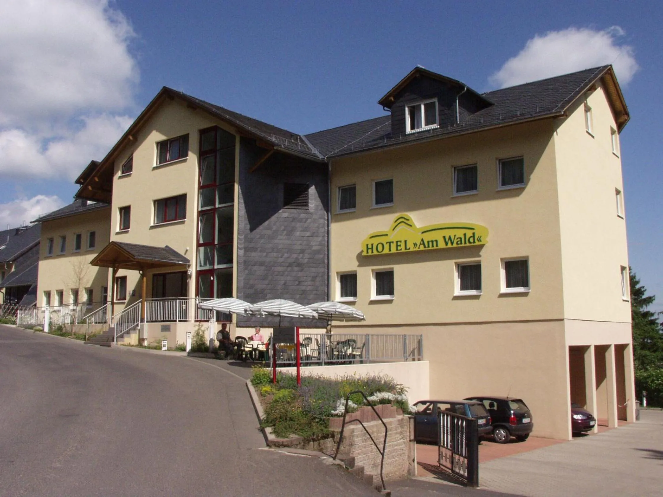 Facade/entrance in Hotel Am Wald -GARNI-