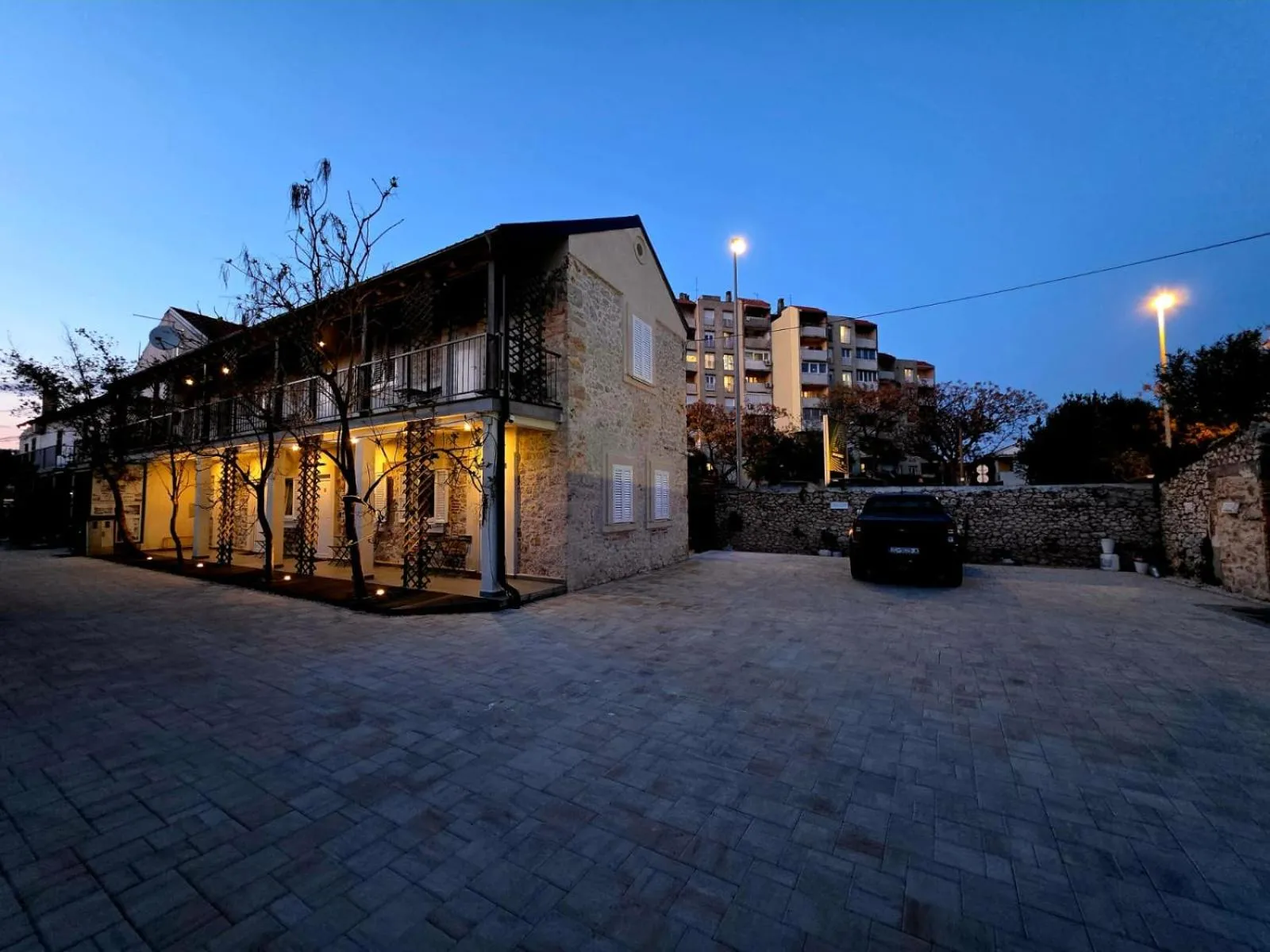 Property building in Guverna New City Accommodation