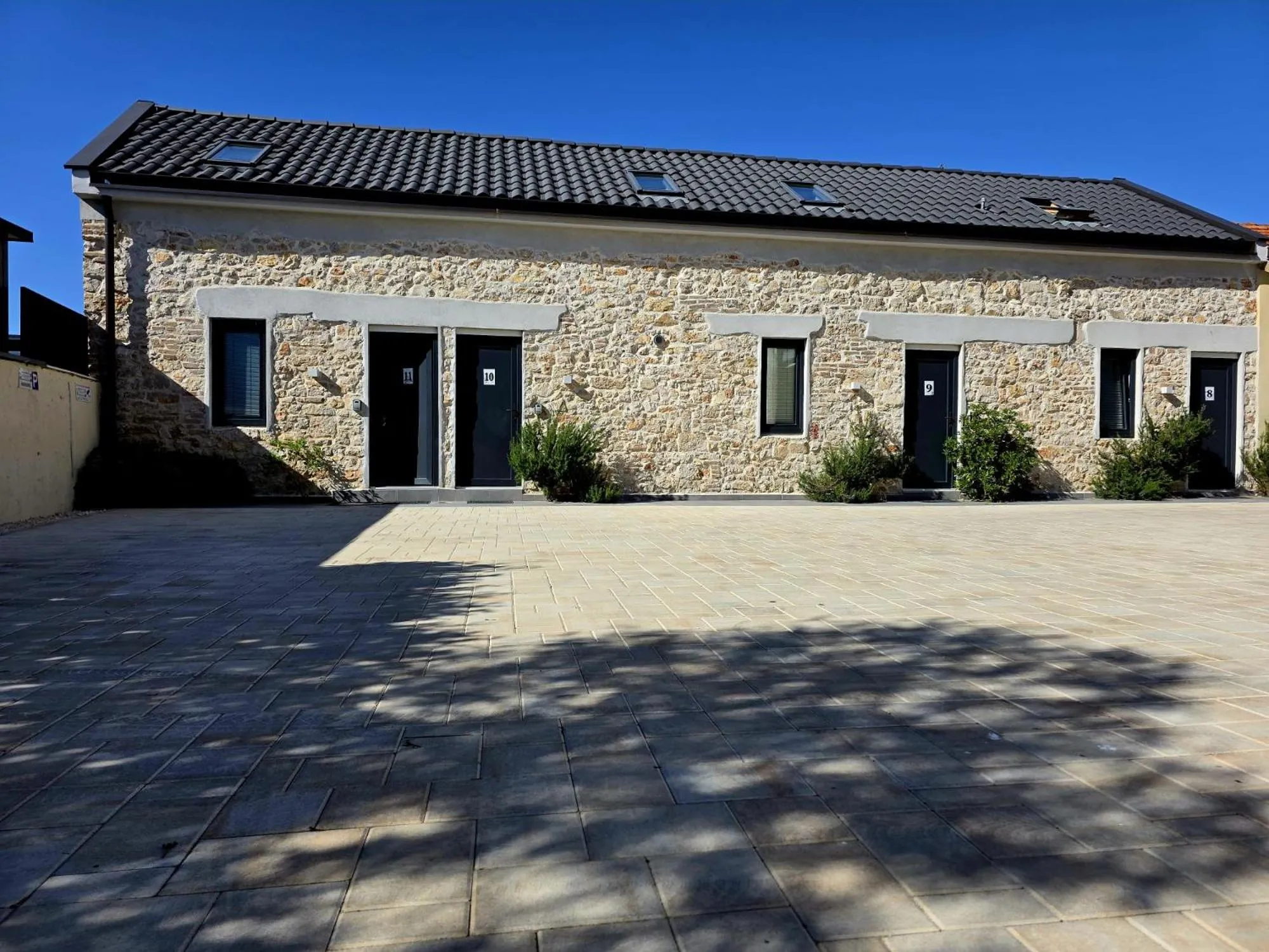 Property building in Guverna New City Accommodation