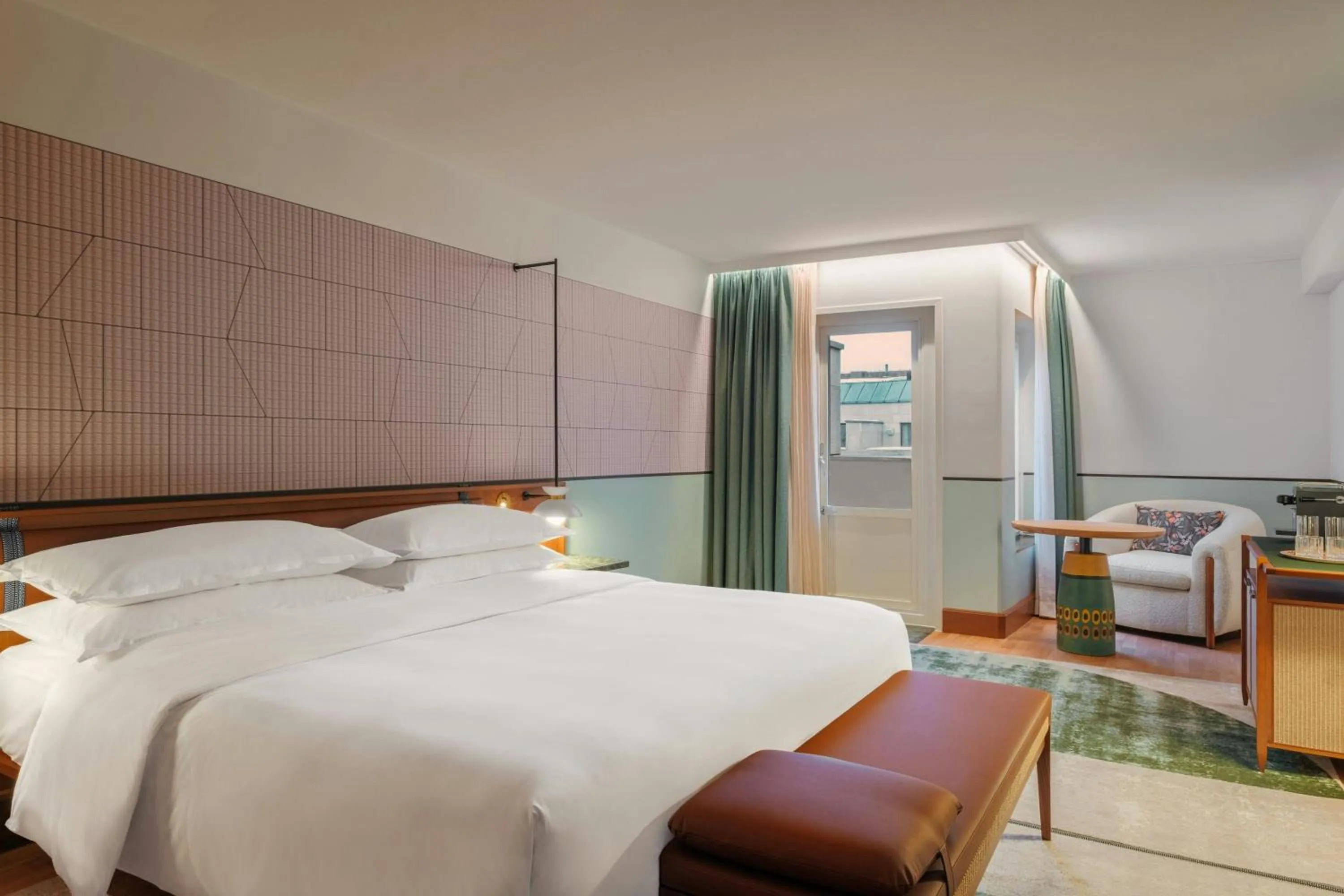 Photo of the whole room, Bed in Sheraton Stockholm Hotel