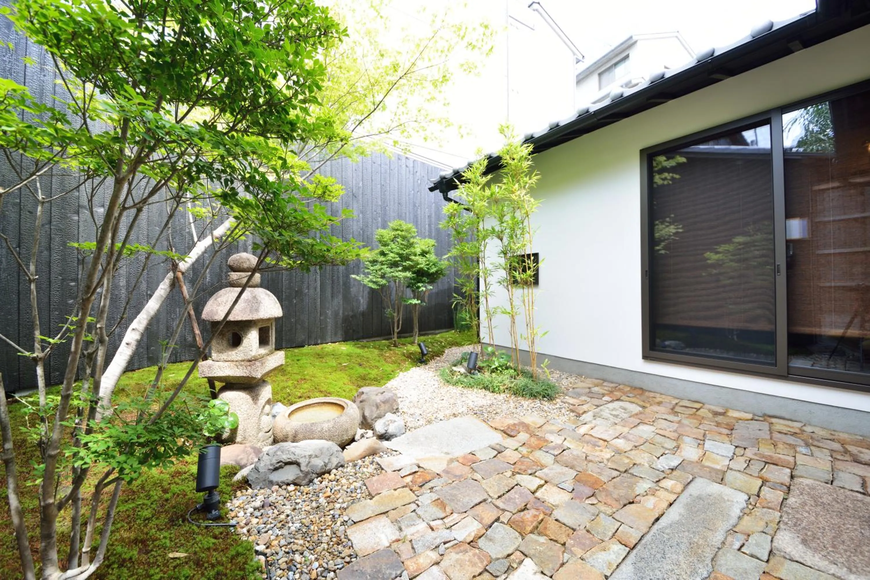 Garden in Takeya Kitano Bekkan