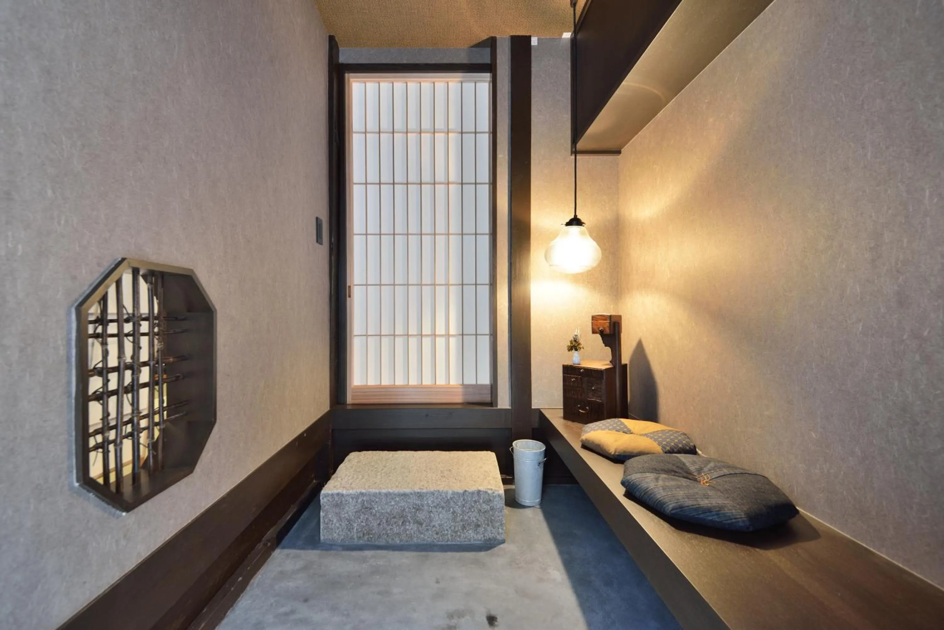 Facade/entrance, Bed in Takeya Kitano Bekkan