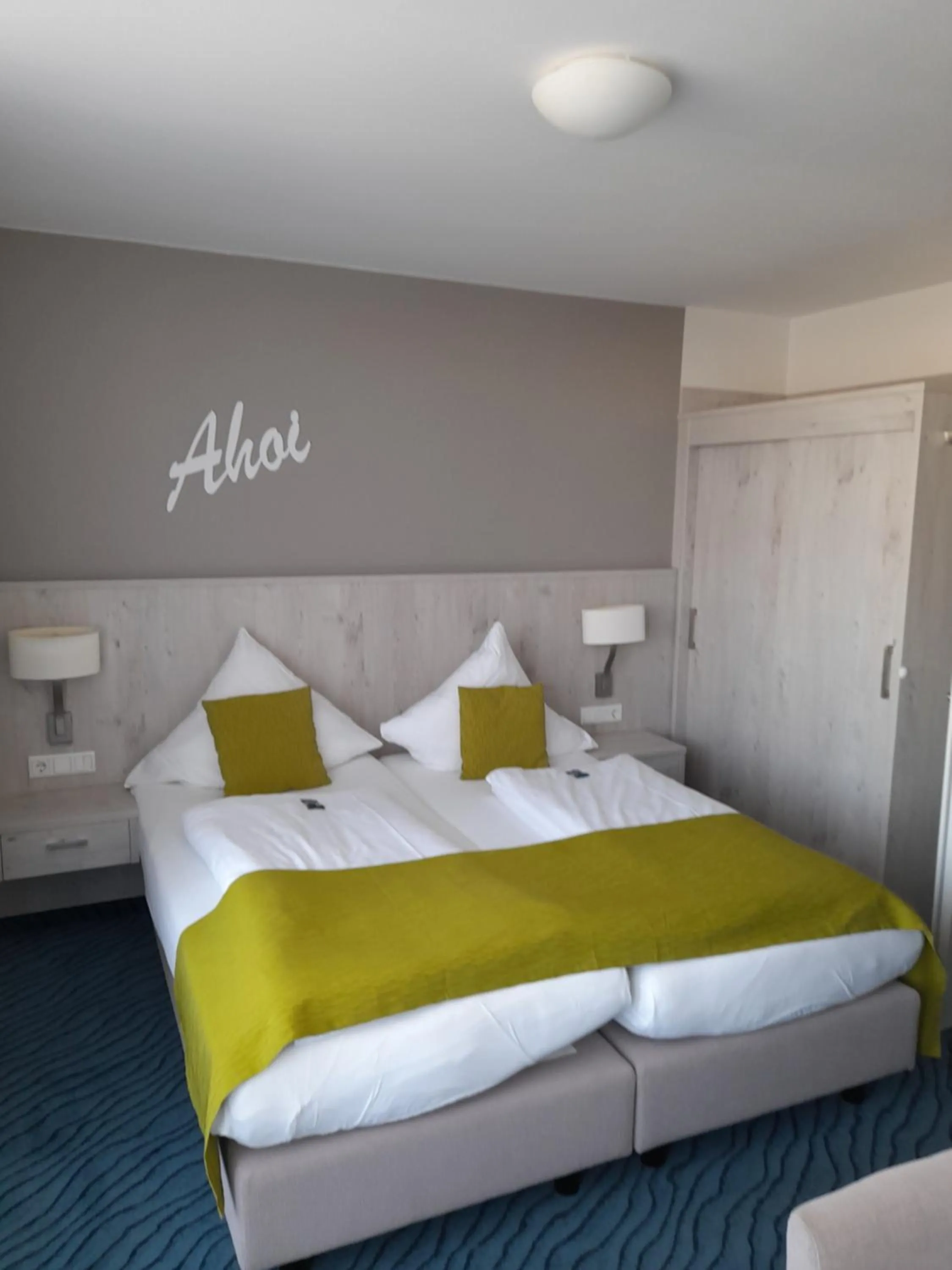Bed in Inselhotel Rote Erde