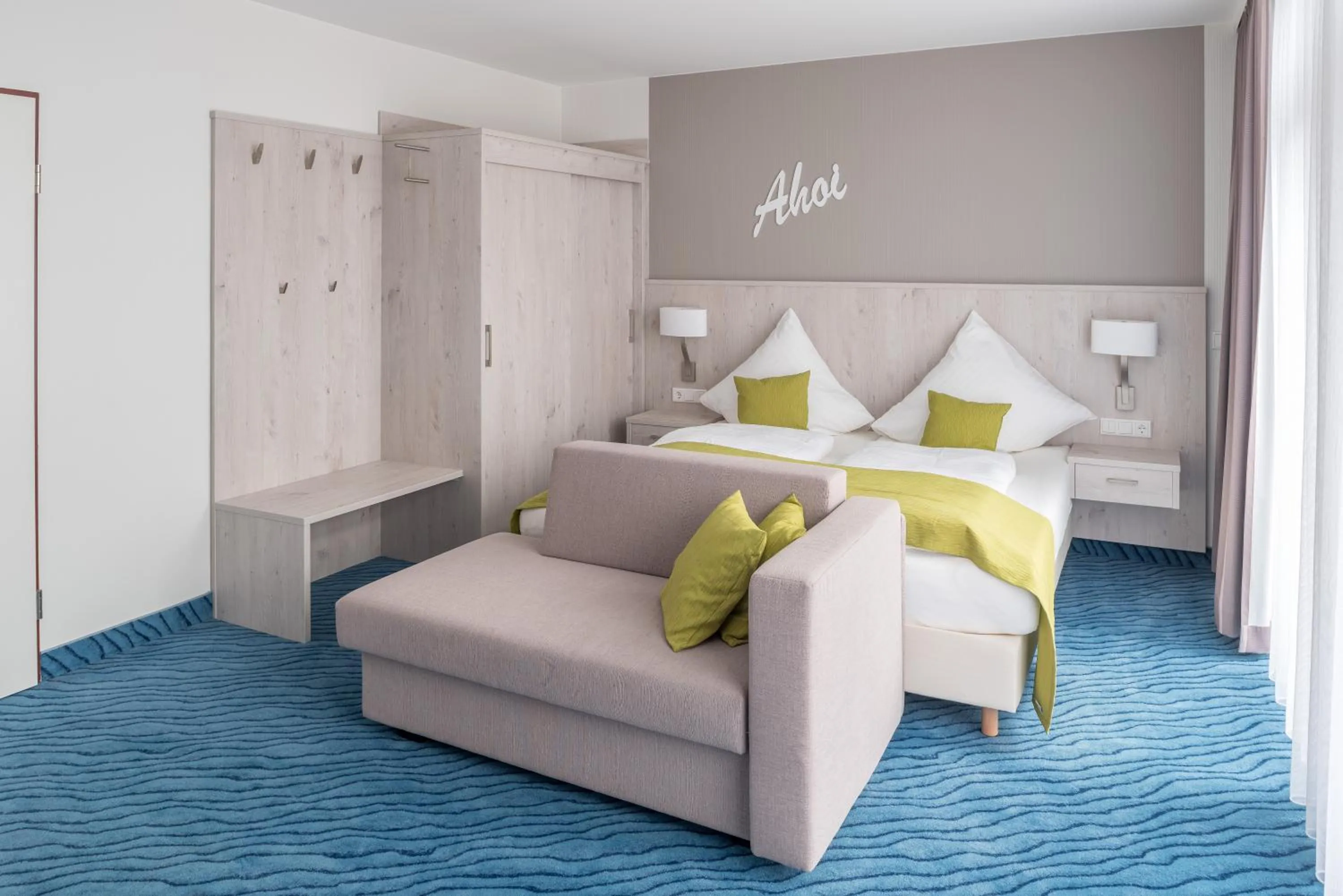 Photo of the whole room, Bed in Inselhotel Rote Erde