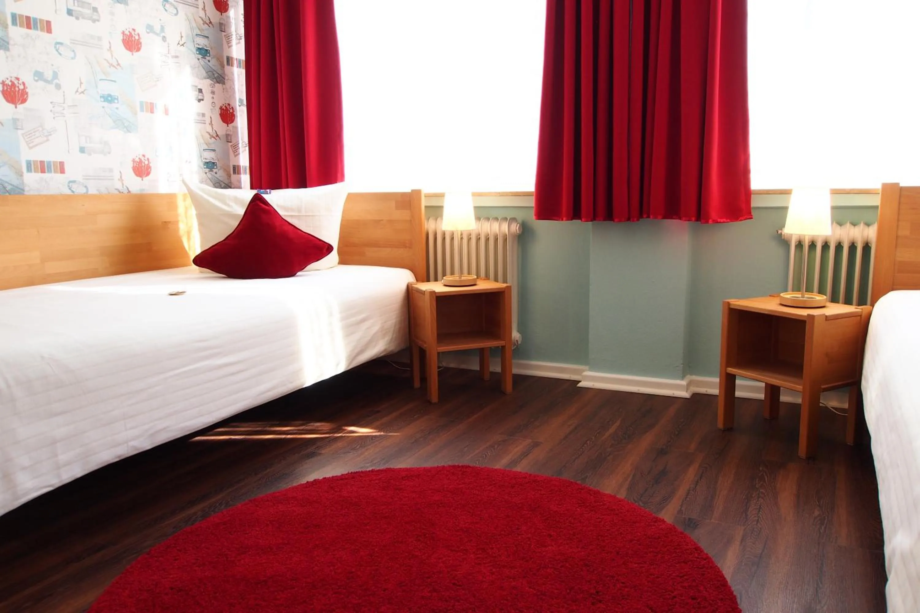 Photo of the whole room, Bed in GastHaus Hotel Bremen