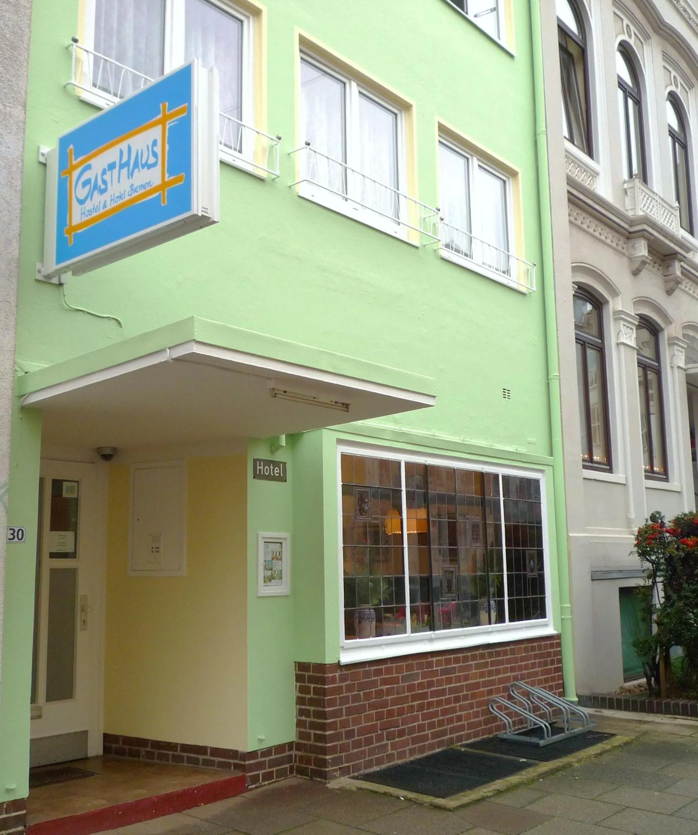 Facade/entrance in GastHaus Hotel Bremen