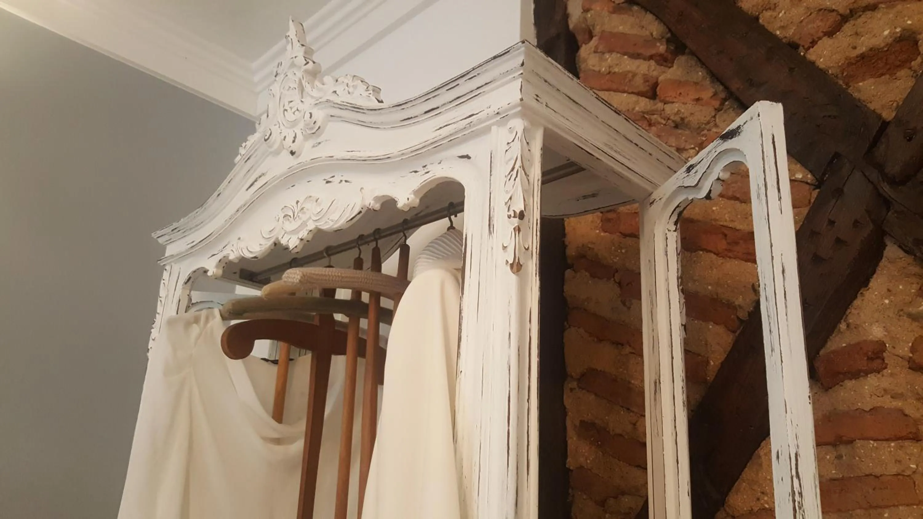 Decorative detail in Charming Apartment I Historical Center