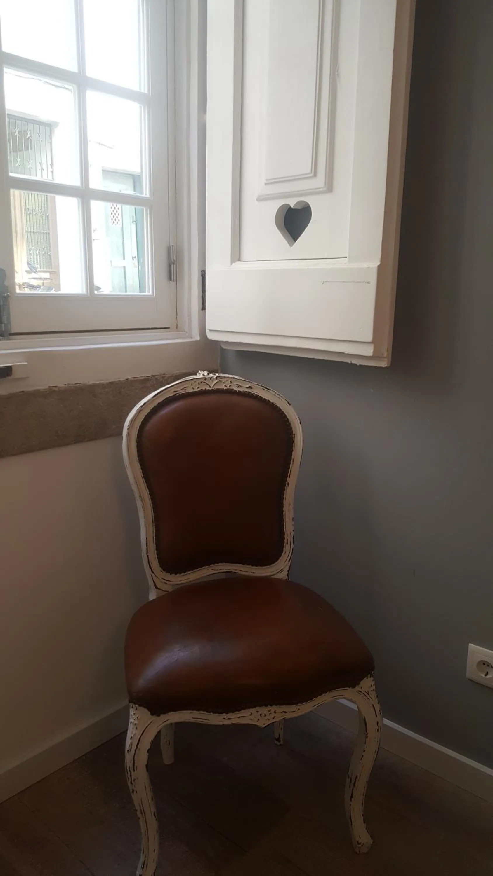 Decorative detail in Charming Apartment I Historical Center