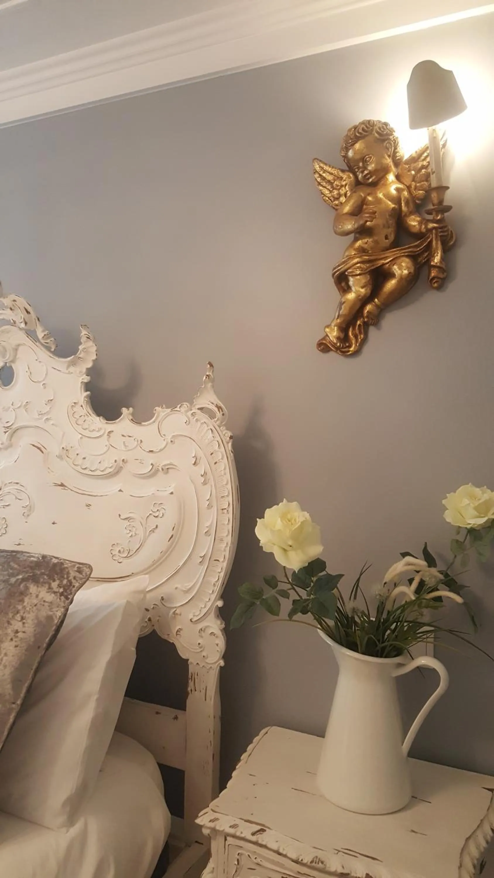 Decorative detail in Charming Apartment I Historical Center