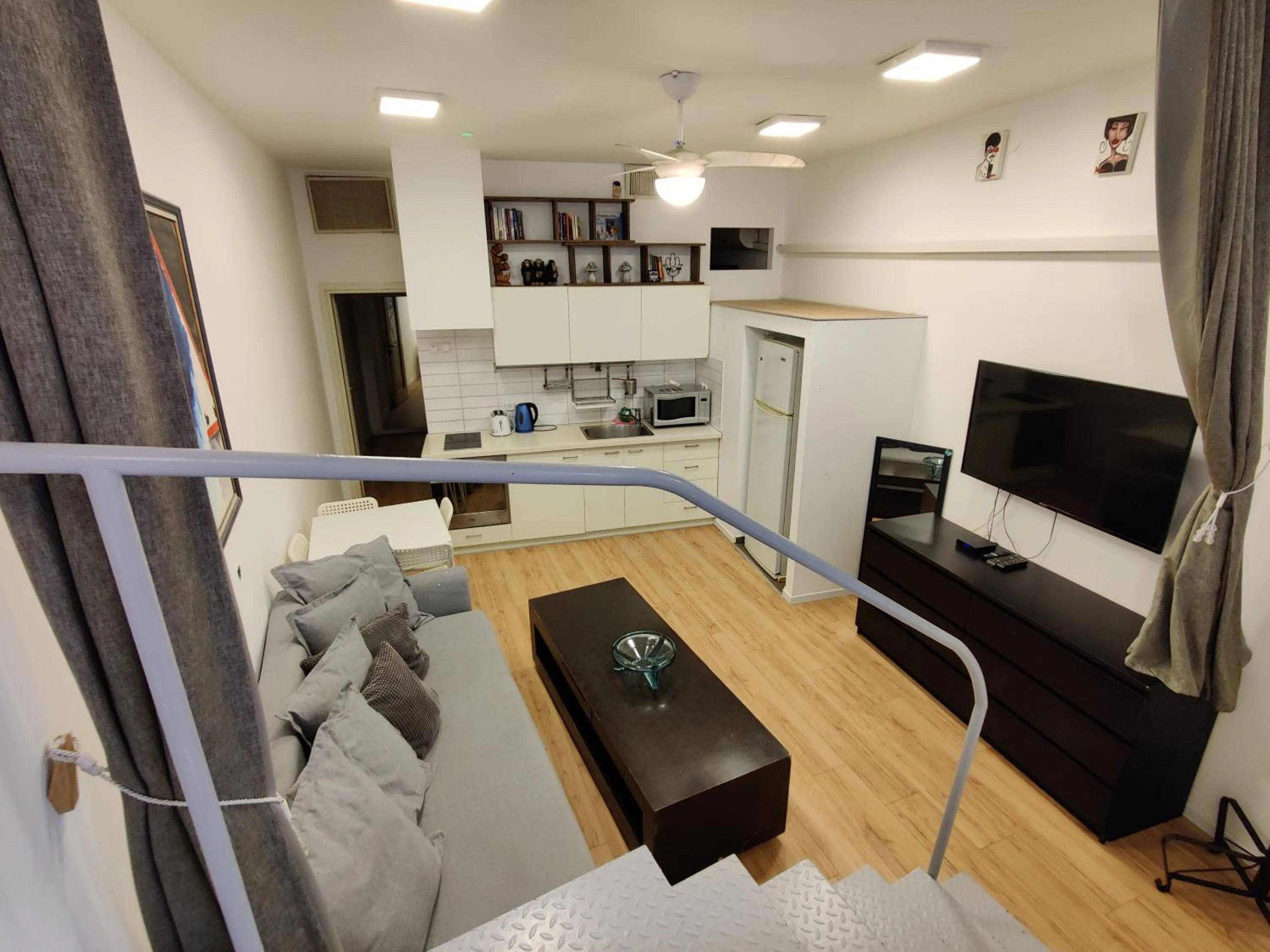 TV and multimedia in Central Stay TLV Beachfront