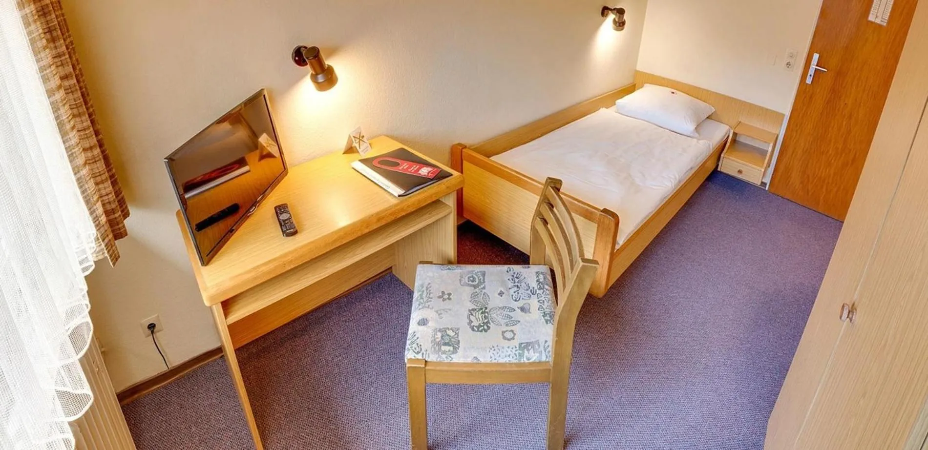 Photo of the whole room, Bed in Pension Keinath