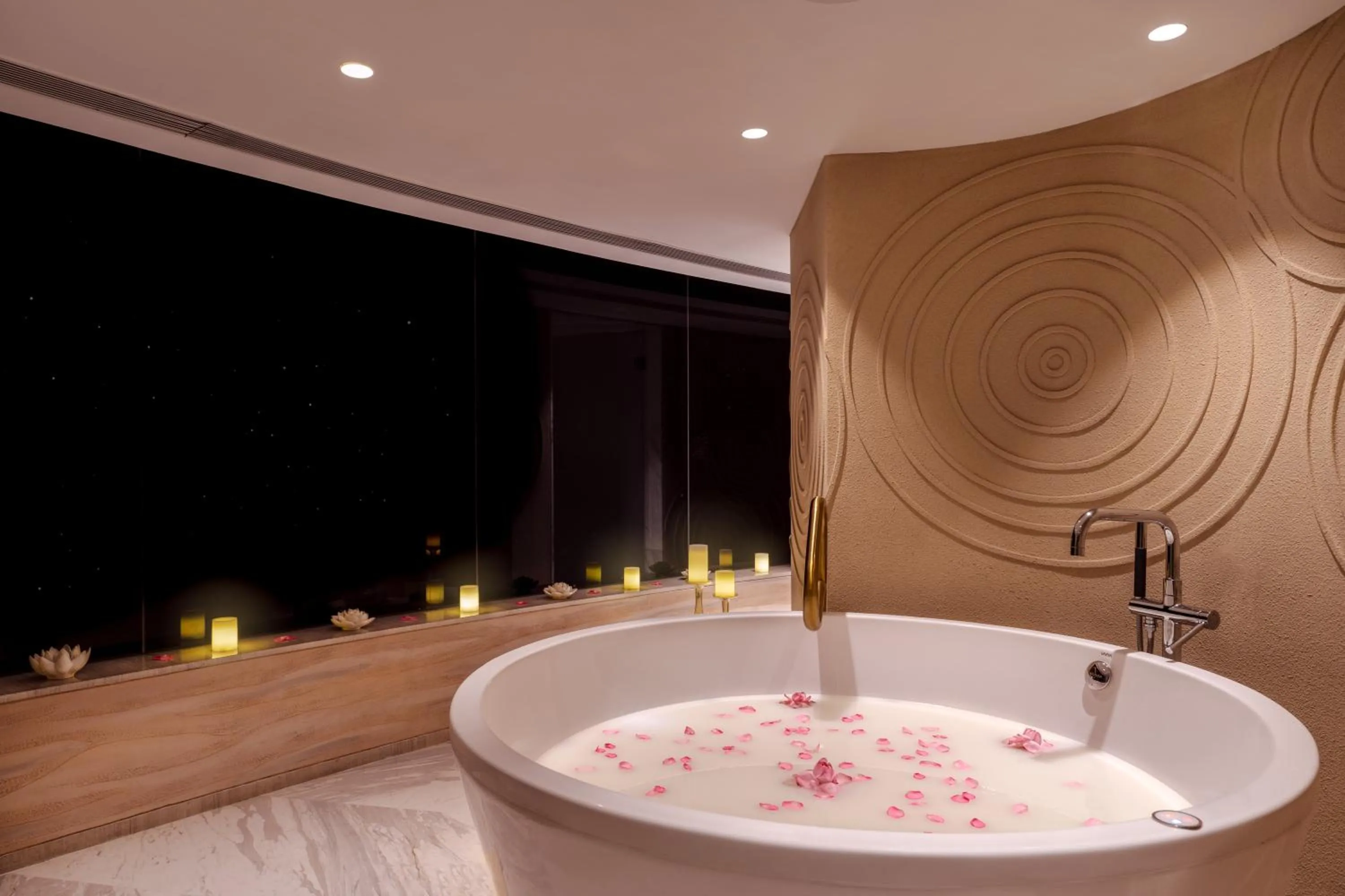 Spa and wellness centre/facilities in Taj Wellington Mews, Mumbai