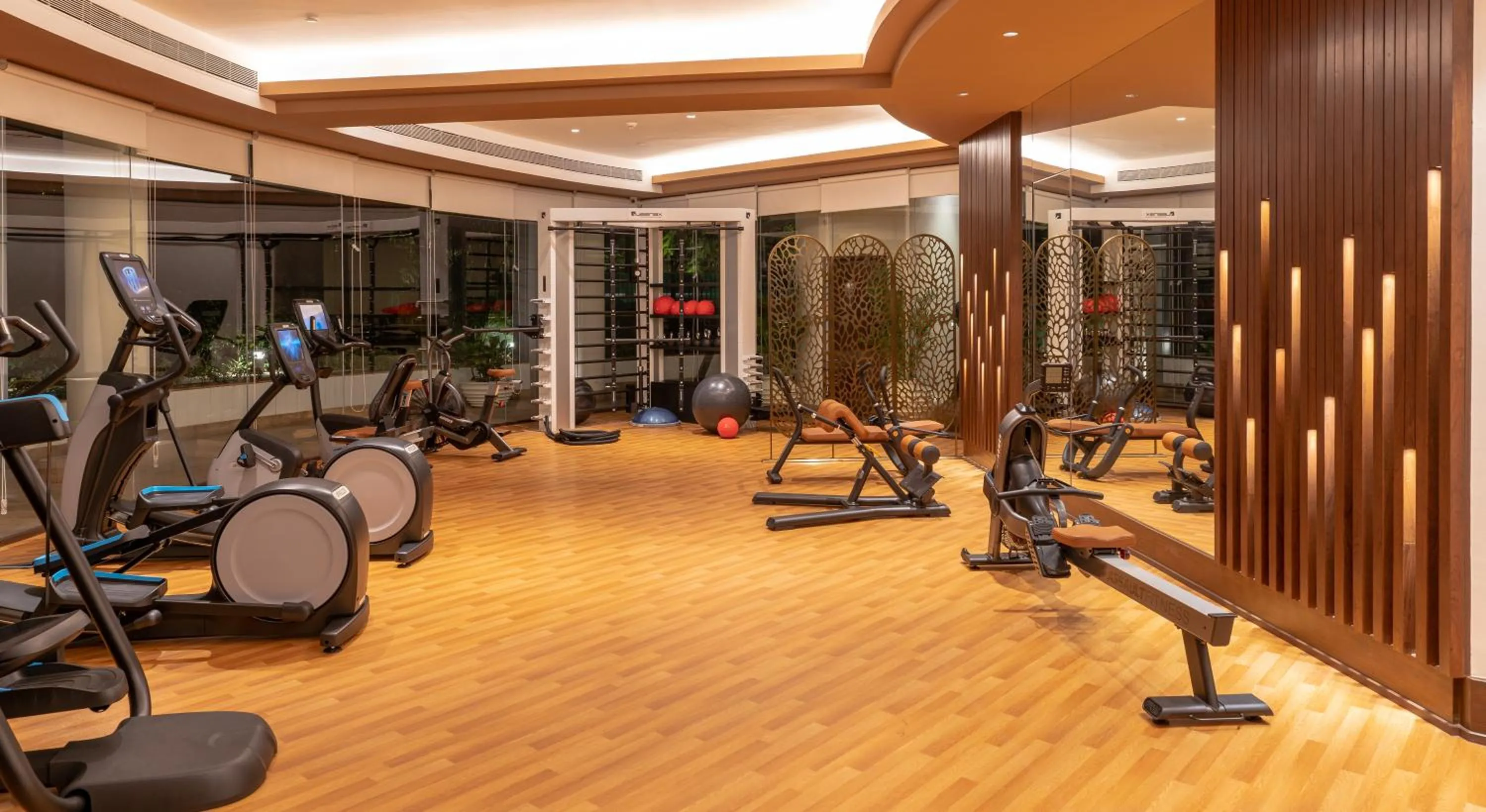 Fitness centre/facilities in Taj Wellington Mews, Mumbai