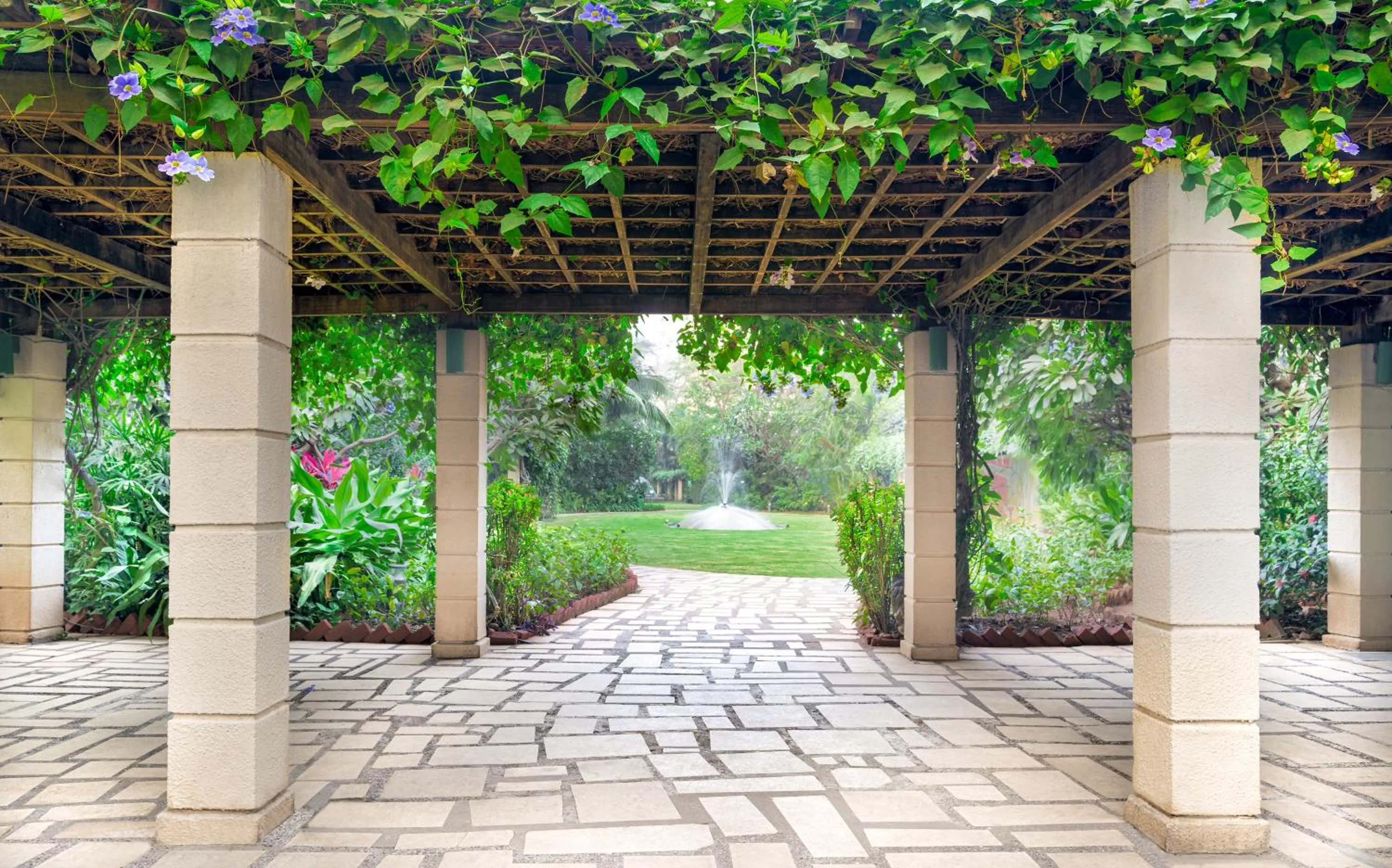Garden in Taj Wellington Mews, Mumbai