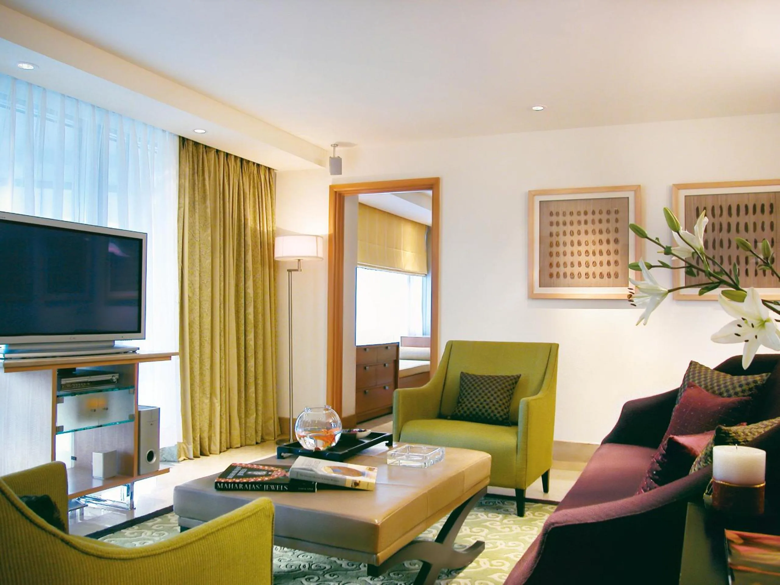 Living room in Taj Wellington Mews, Mumbai