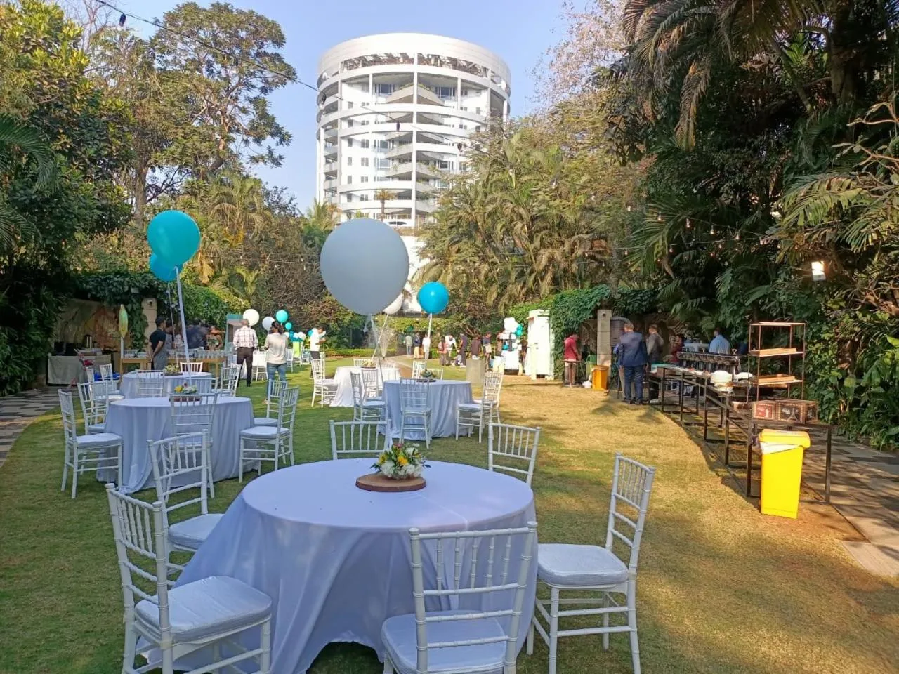 Garden in Taj Wellington Mews, Mumbai