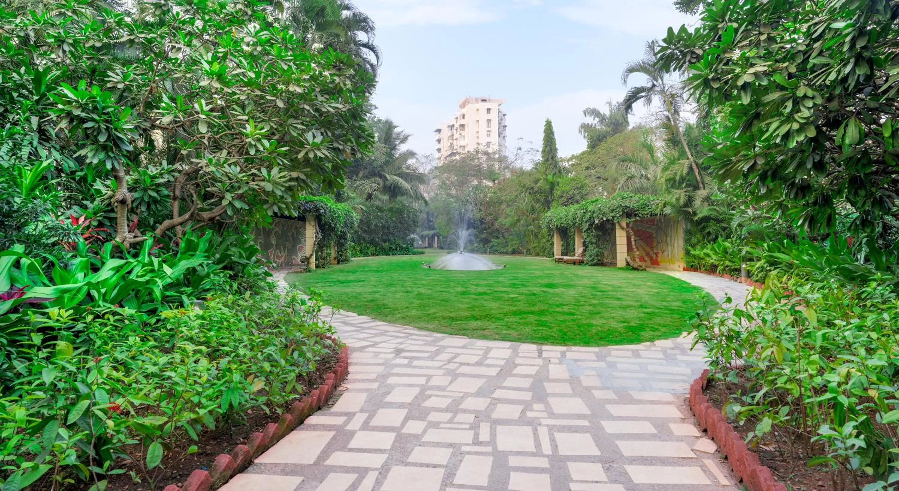 Garden in Taj Wellington Mews, Mumbai