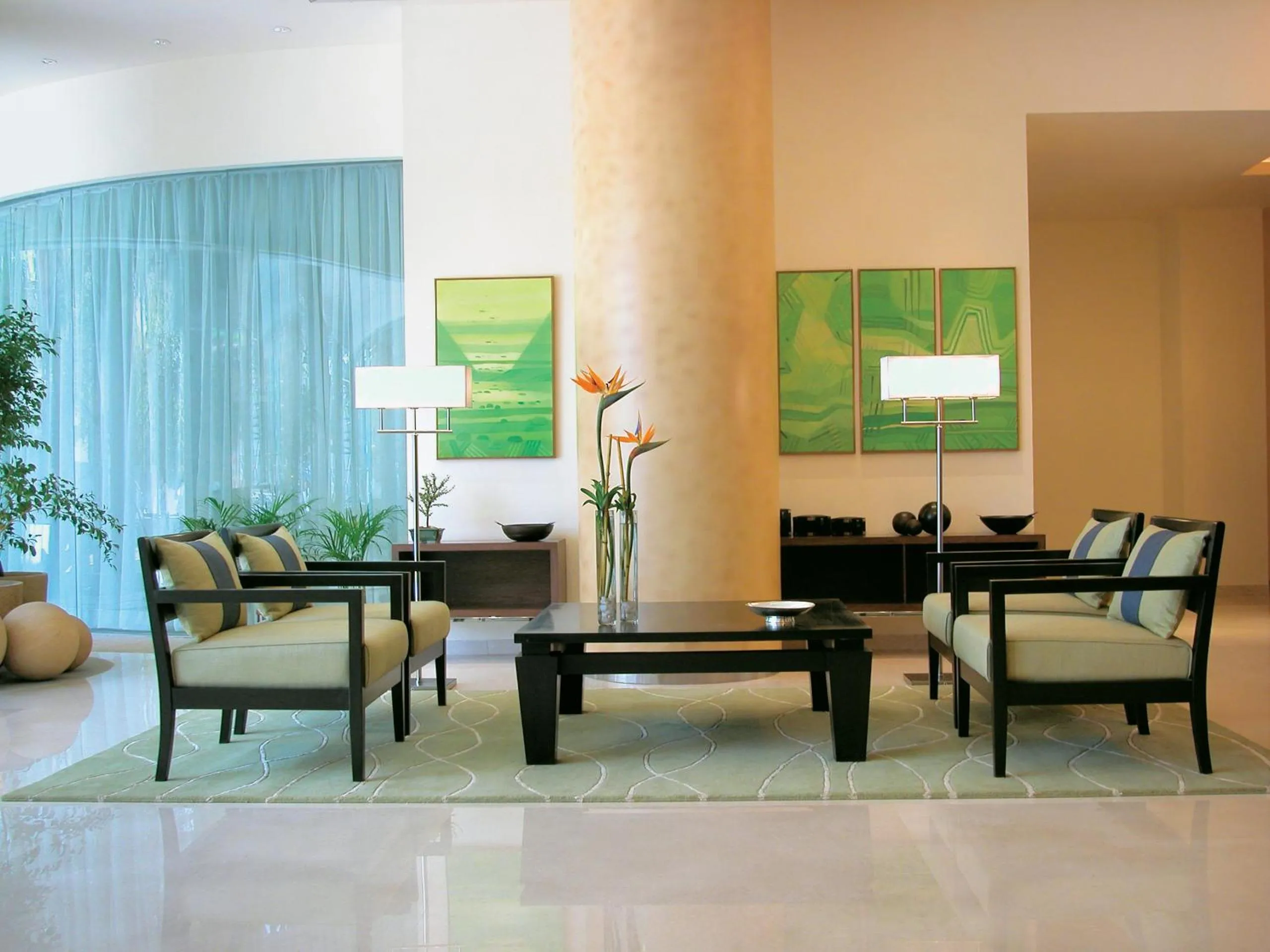 Lobby or reception in Taj Wellington Mews, Mumbai