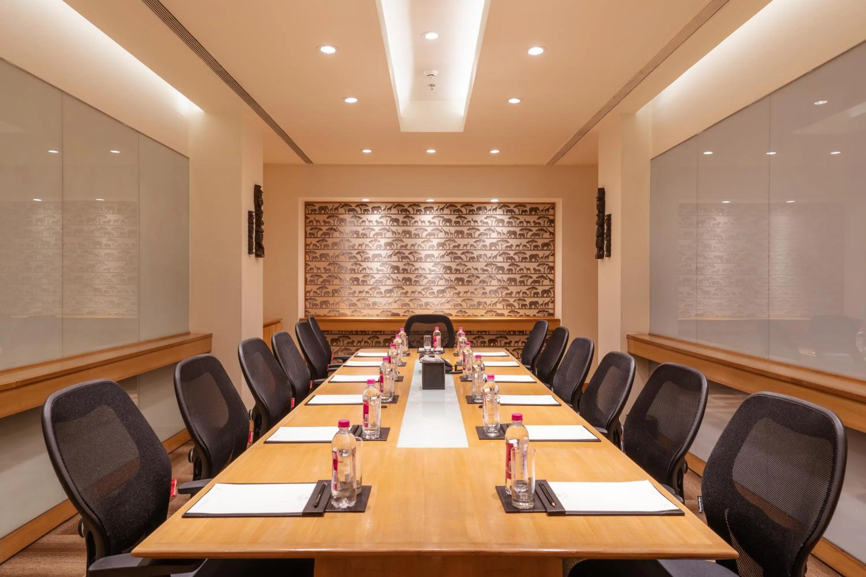 Business facilities in Taj Wellington Mews, Mumbai