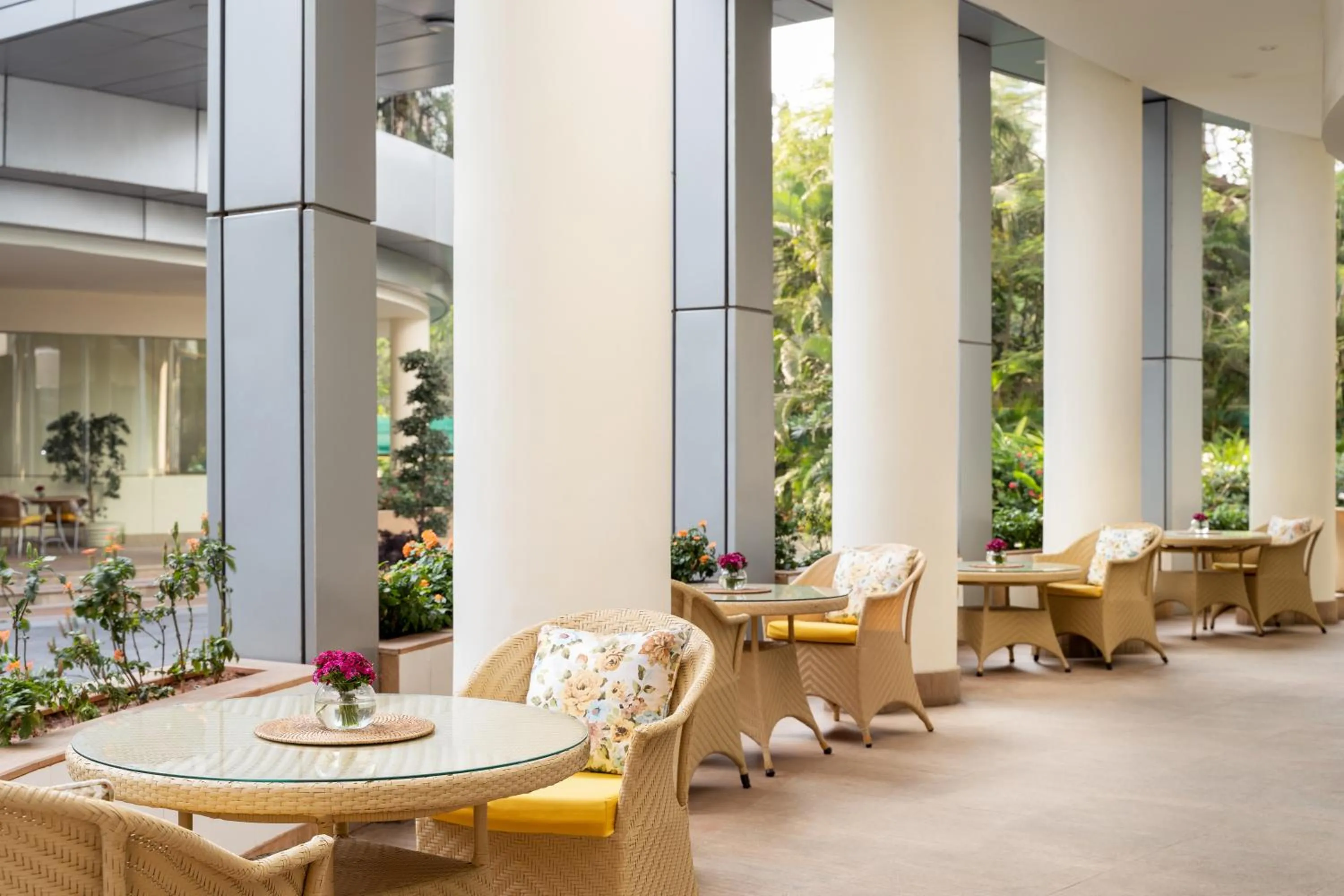 Living room in Taj Wellington Mews, Mumbai