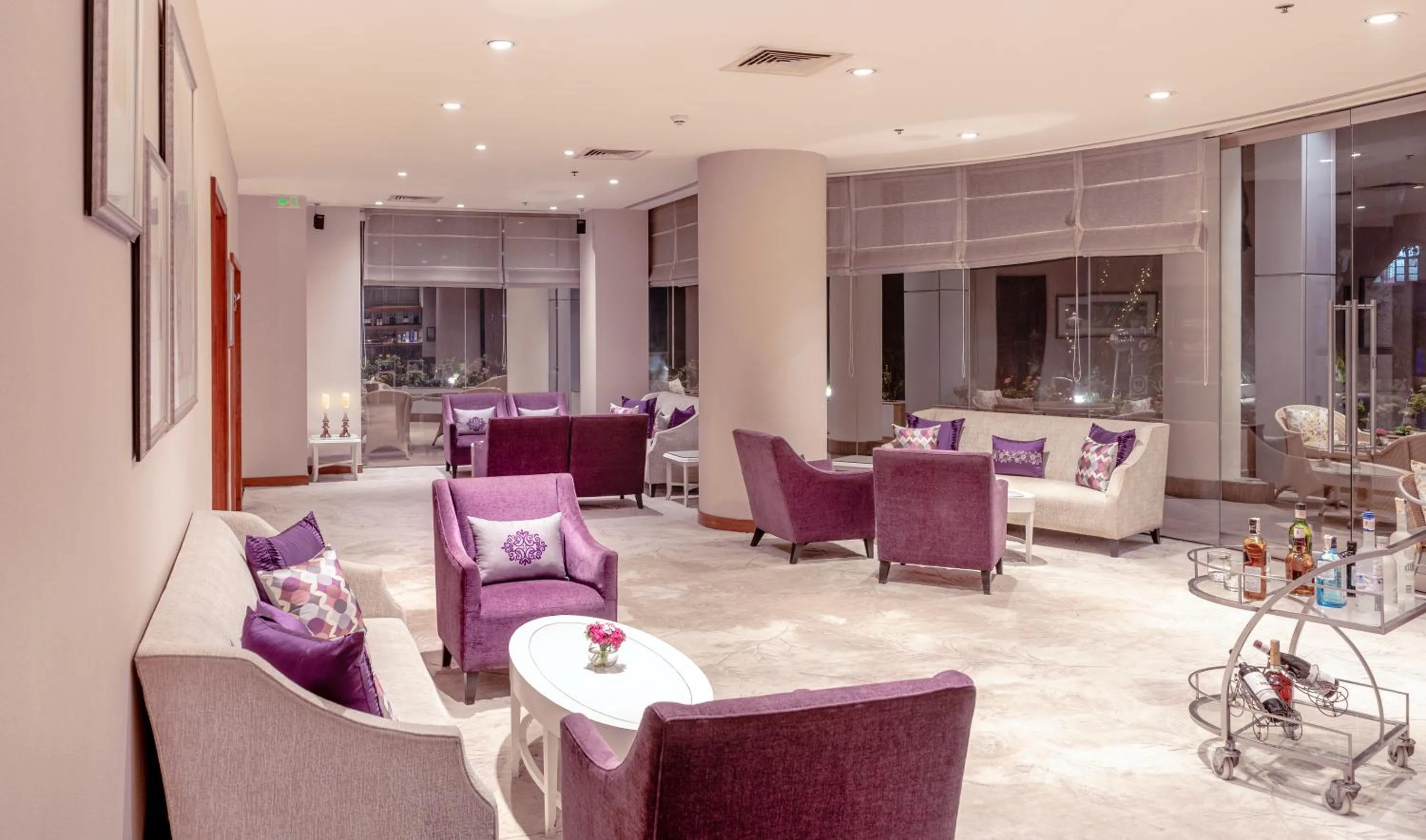 Lounge or bar in Taj Wellington Mews, Mumbai
