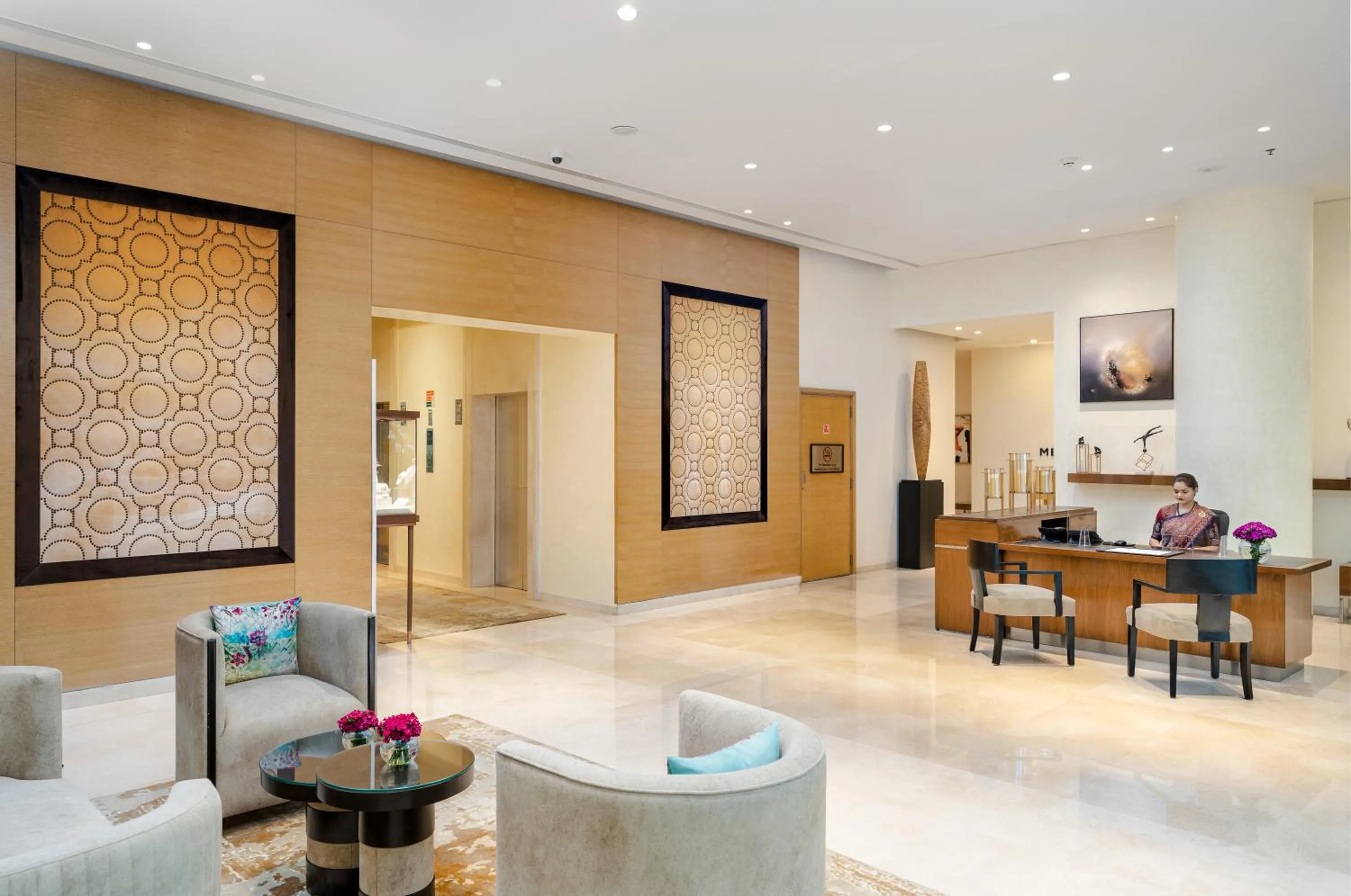 Lobby or reception in Taj Wellington Mews, Mumbai