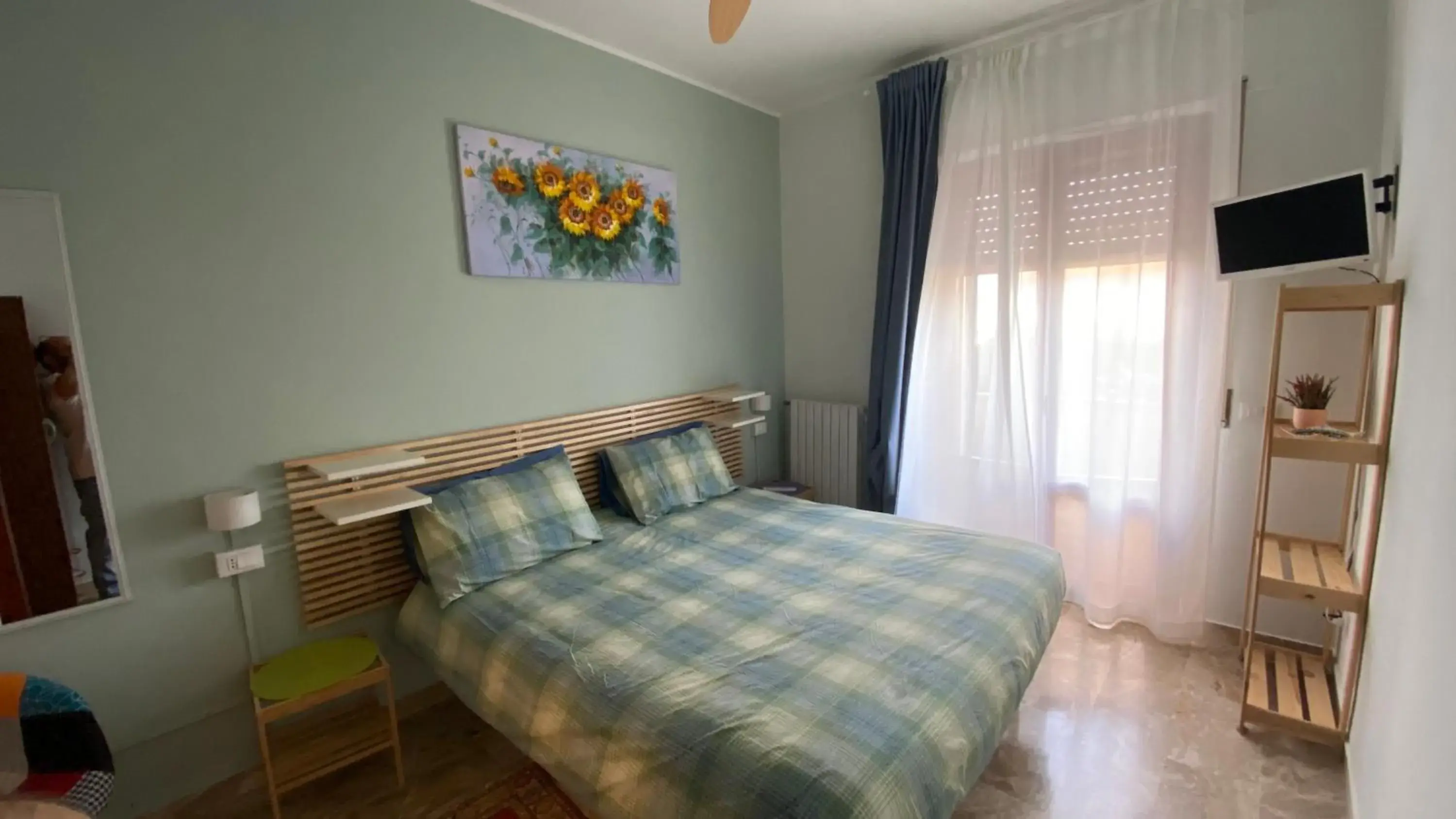 Double or Twin Room with Private External Bathroom - single occupancy in Il Girasole Double or Twin Room with Private External Bathroom - single occupancy in Il Girasole