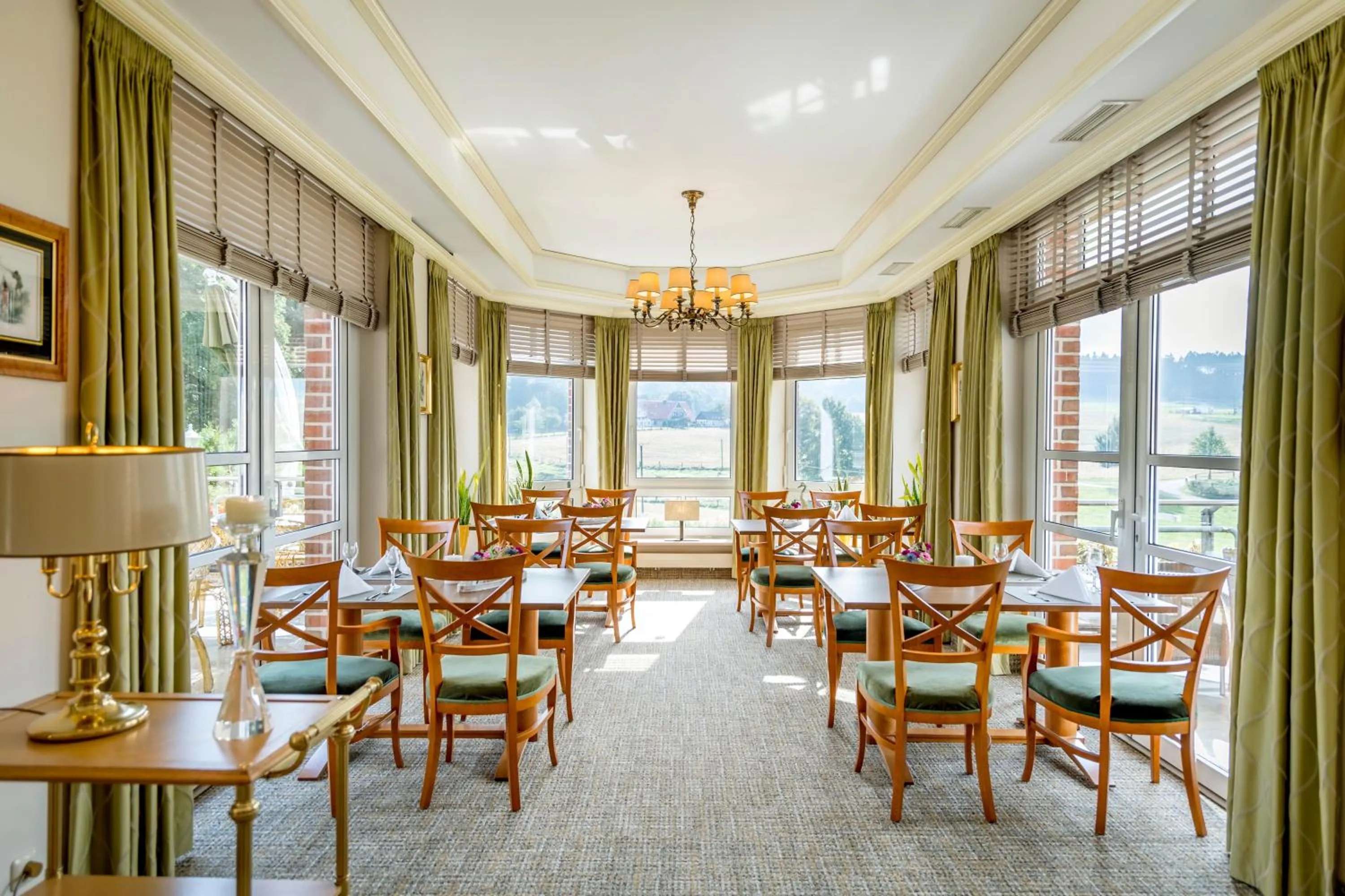 Restaurant/places to eat in Landhotel Buller