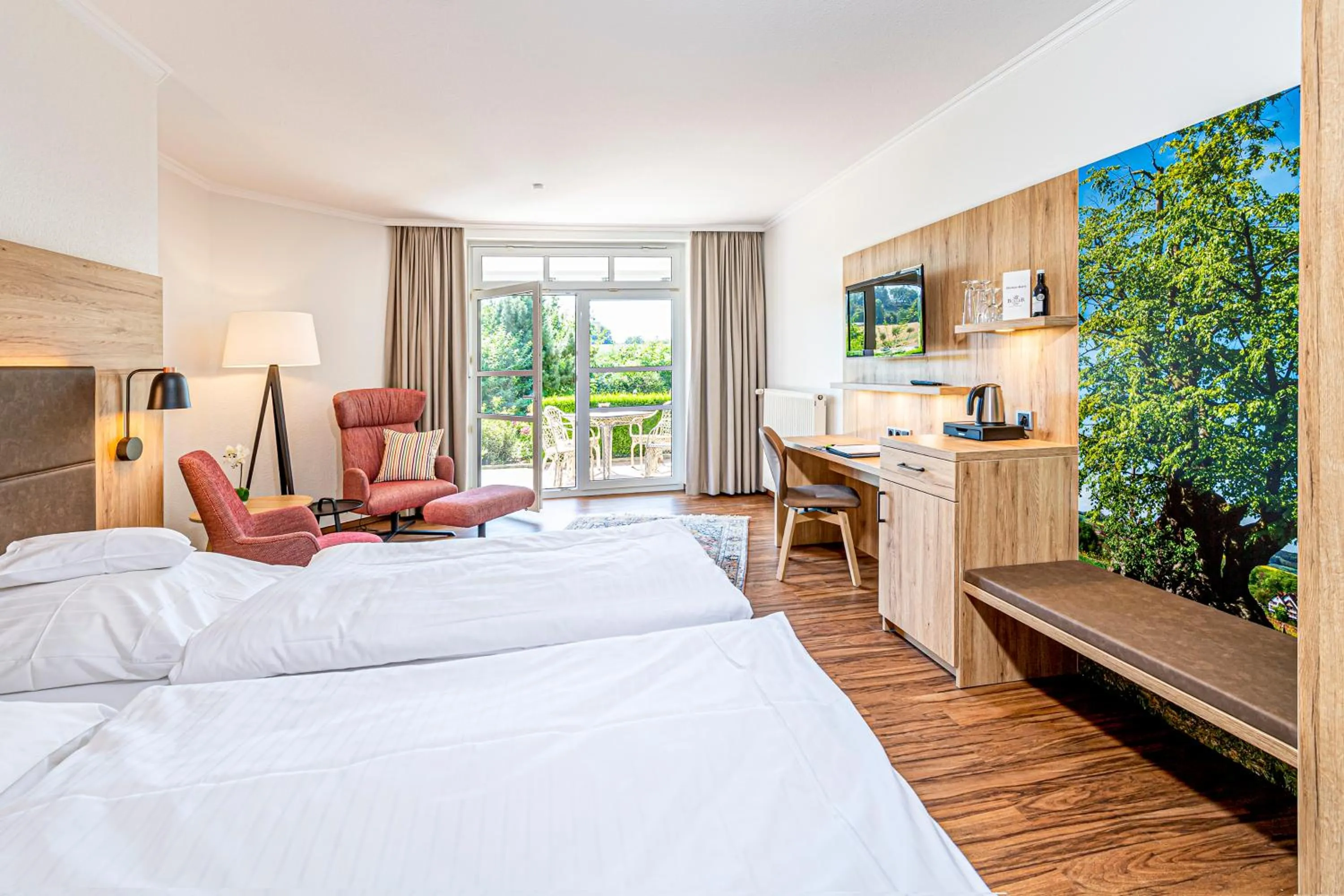 Balcony/Terrace, Bed in Landhotel Buller