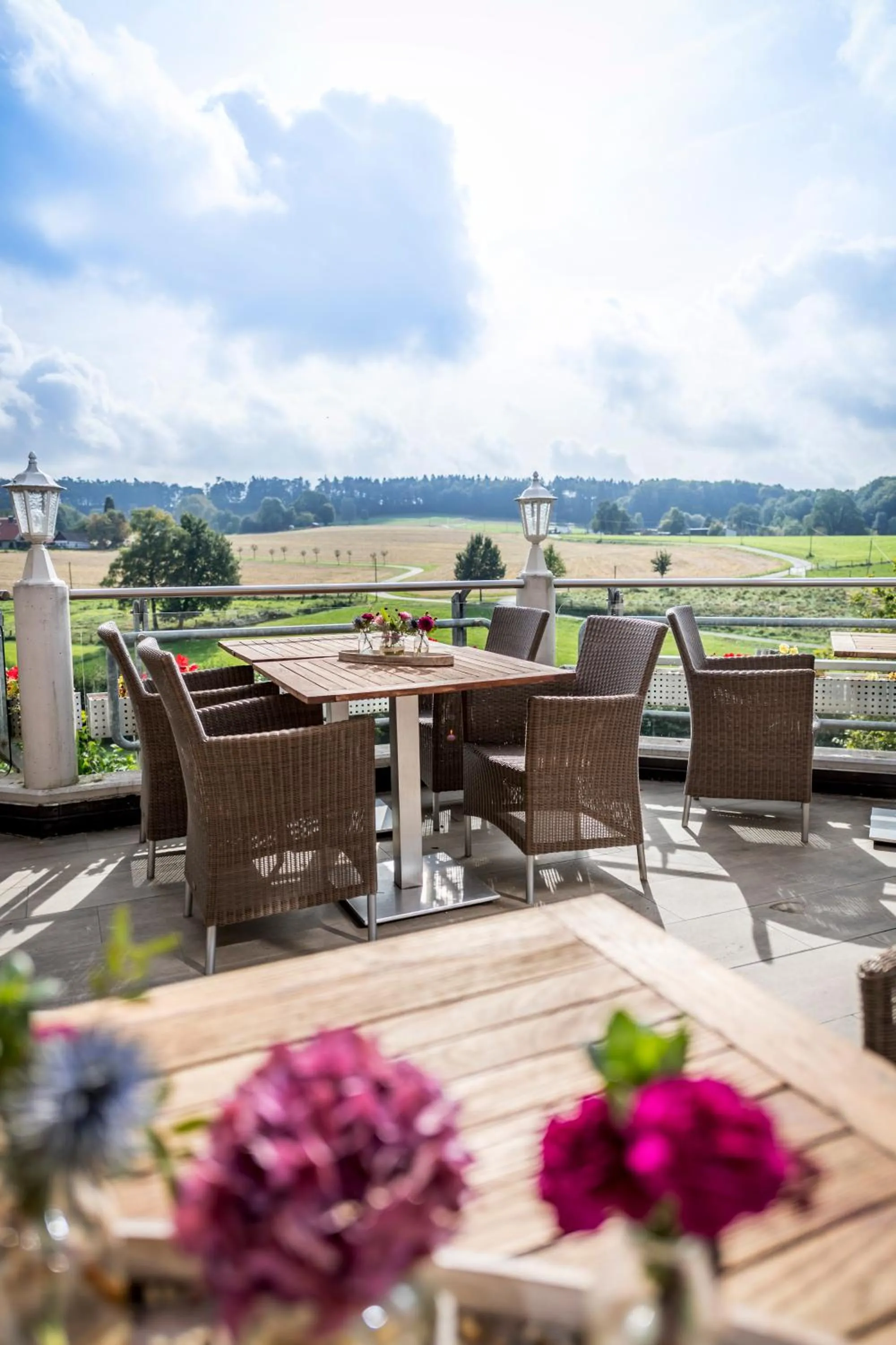 Restaurant/places to eat in Landhotel Buller