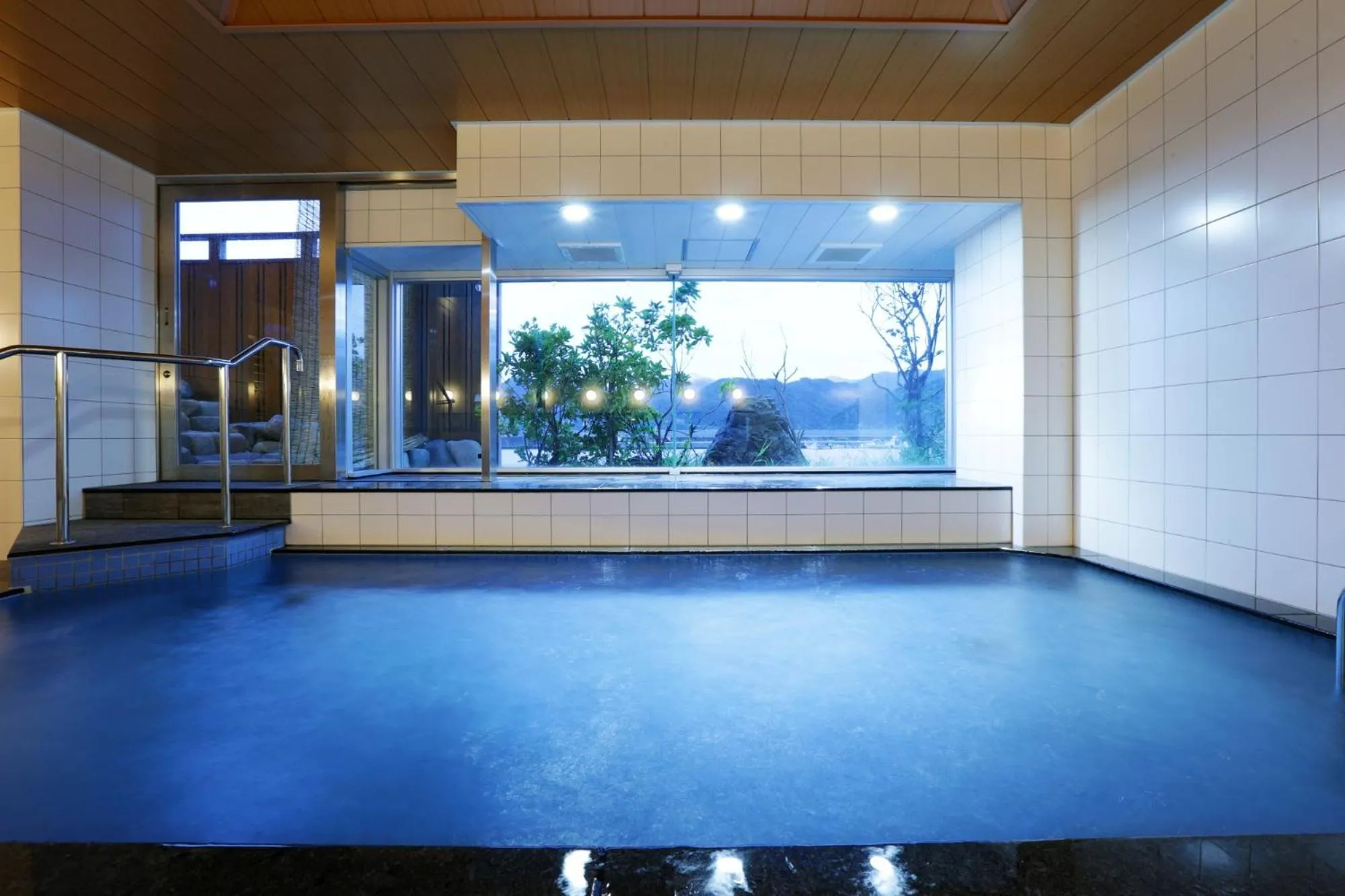 Hot Spring Bath in Okukinosaki Seaside Hotel
