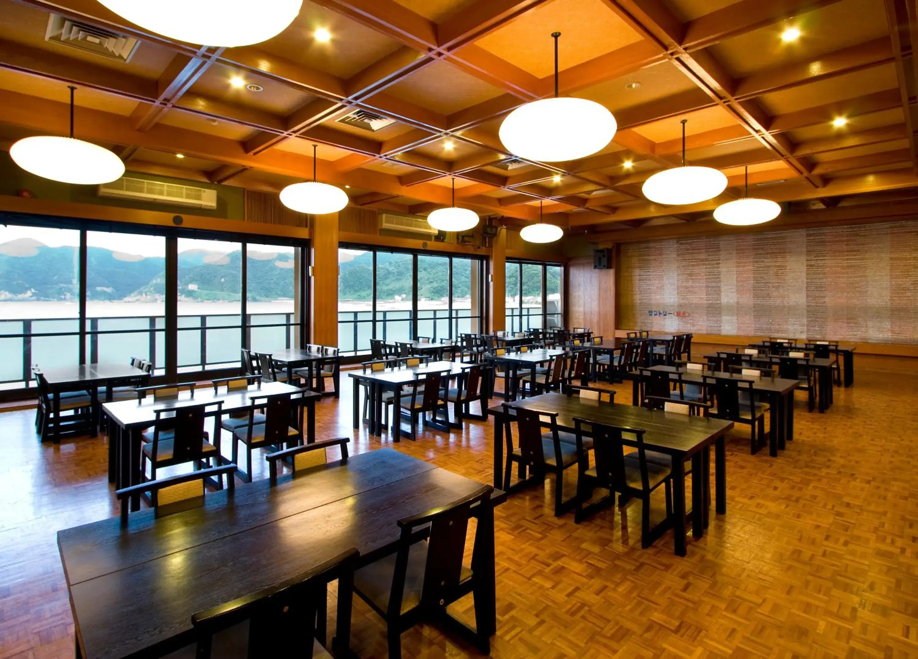 Restaurant/places to eat in Okukinosaki Seaside Hotel Restaurant/places to eat in Okukinosaki Seaside Hotel