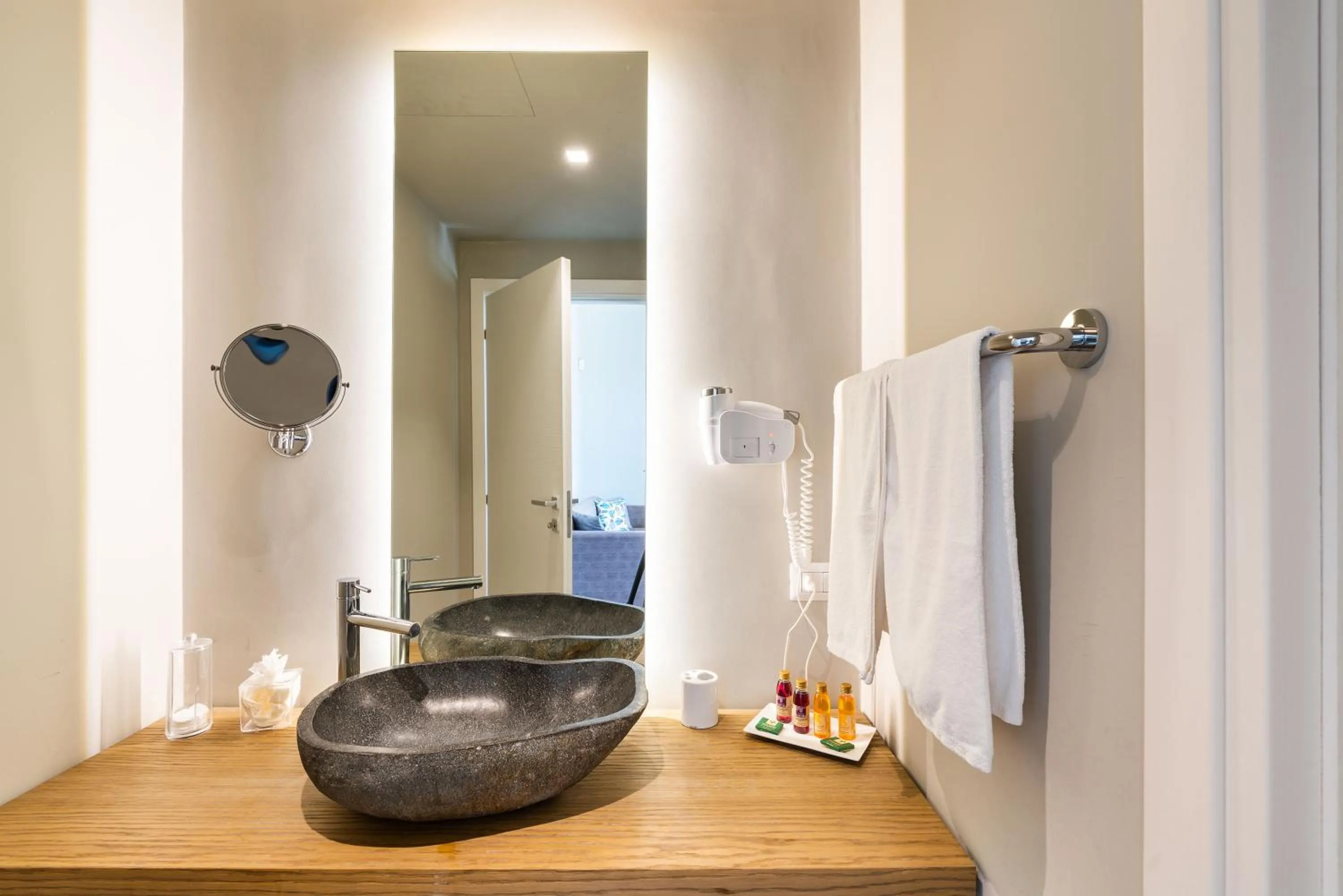 Shower in Kepos Etna Relais & Exclusive Spa