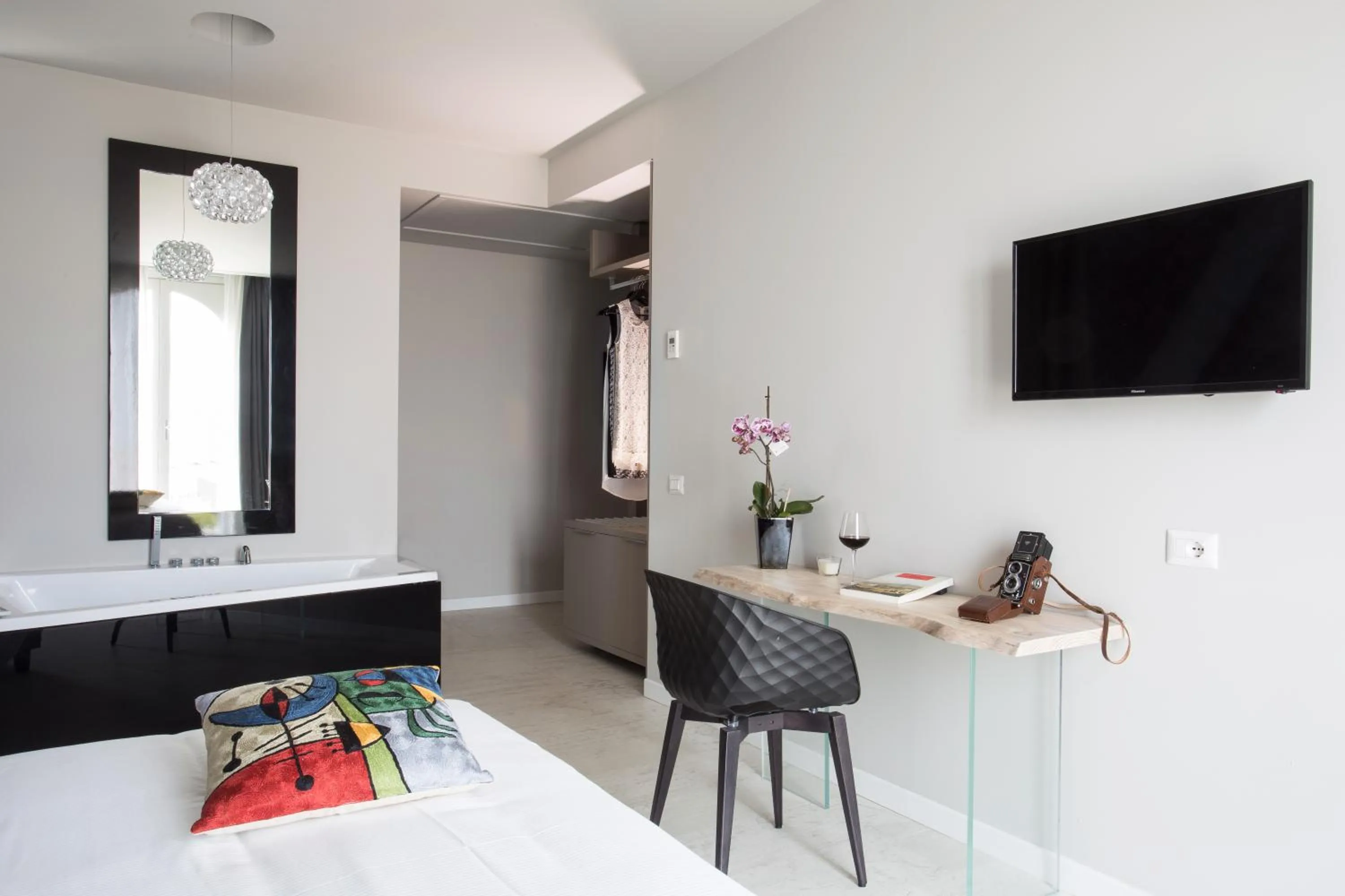 Hot Tub in Kepos Etna Relais & Exclusive Spa