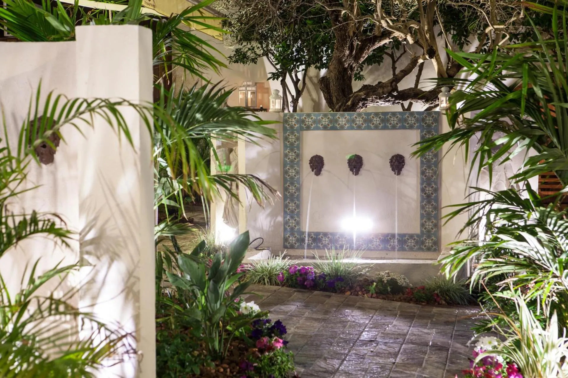 Property building in Carmel Pearl