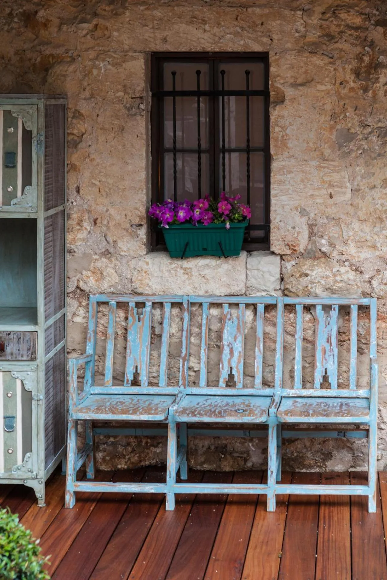 Garden view in Carmel Pearl