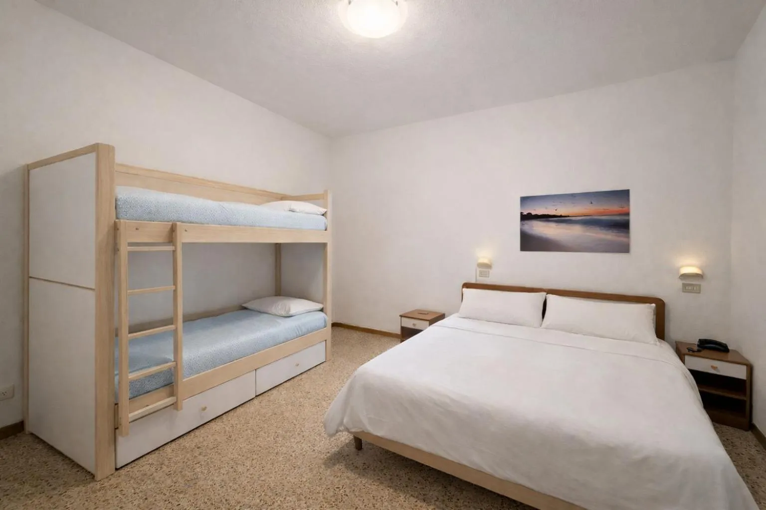 Bed in Hotel Sasselli Dipendenza Hotel Zamagna