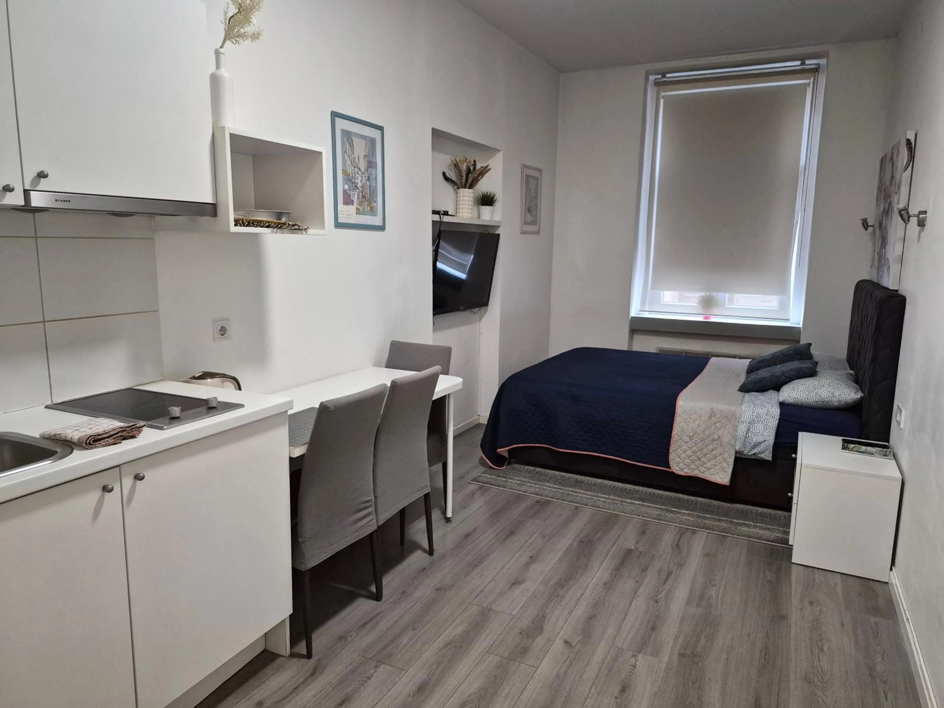 Bed in Haustor Apartments