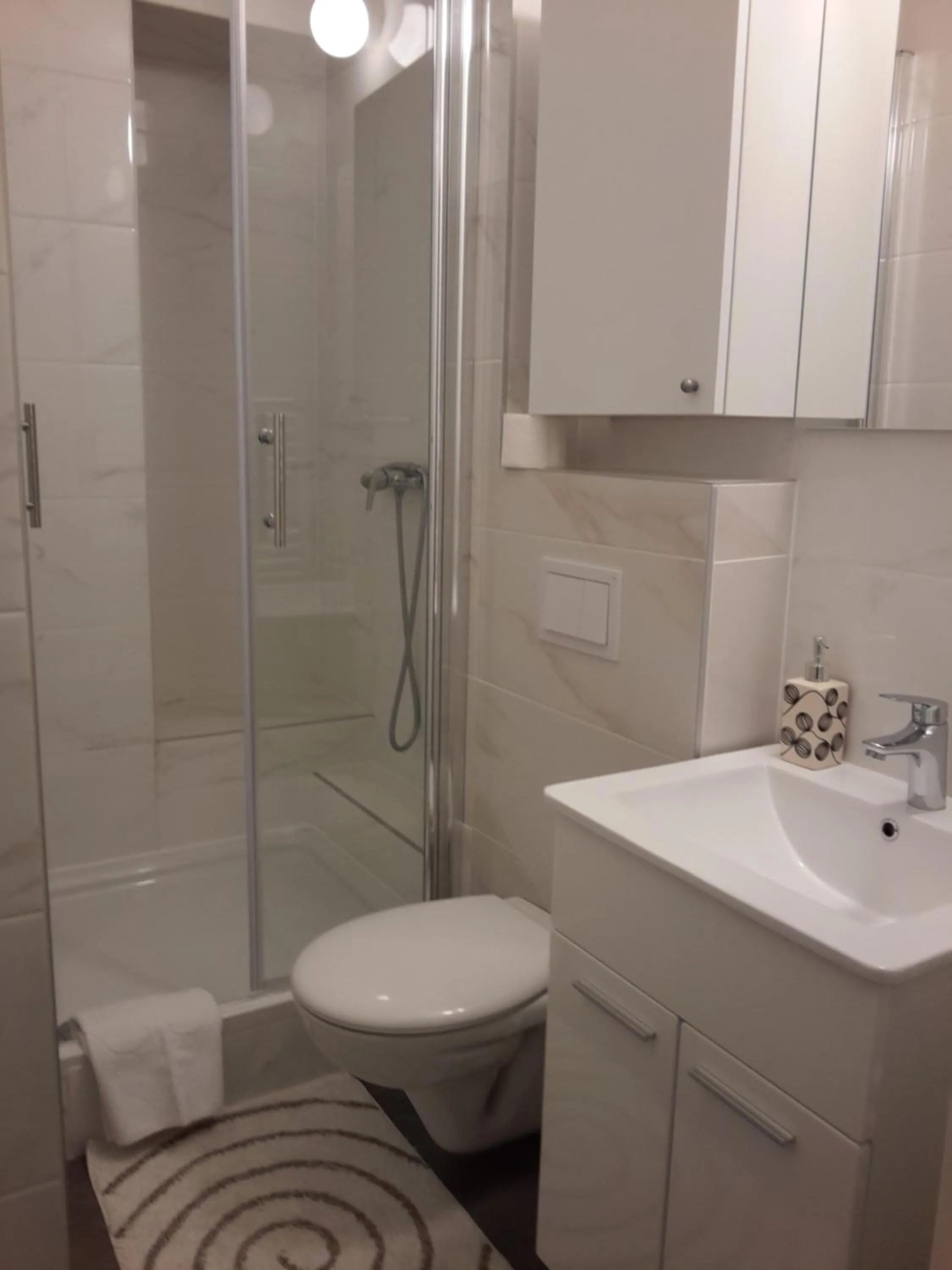 Bathroom in Haustor Apartments