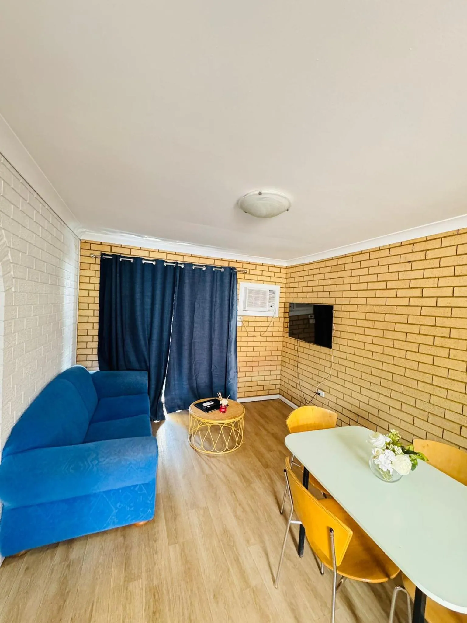 Communal lounge/ TV room in Ocean View Villas