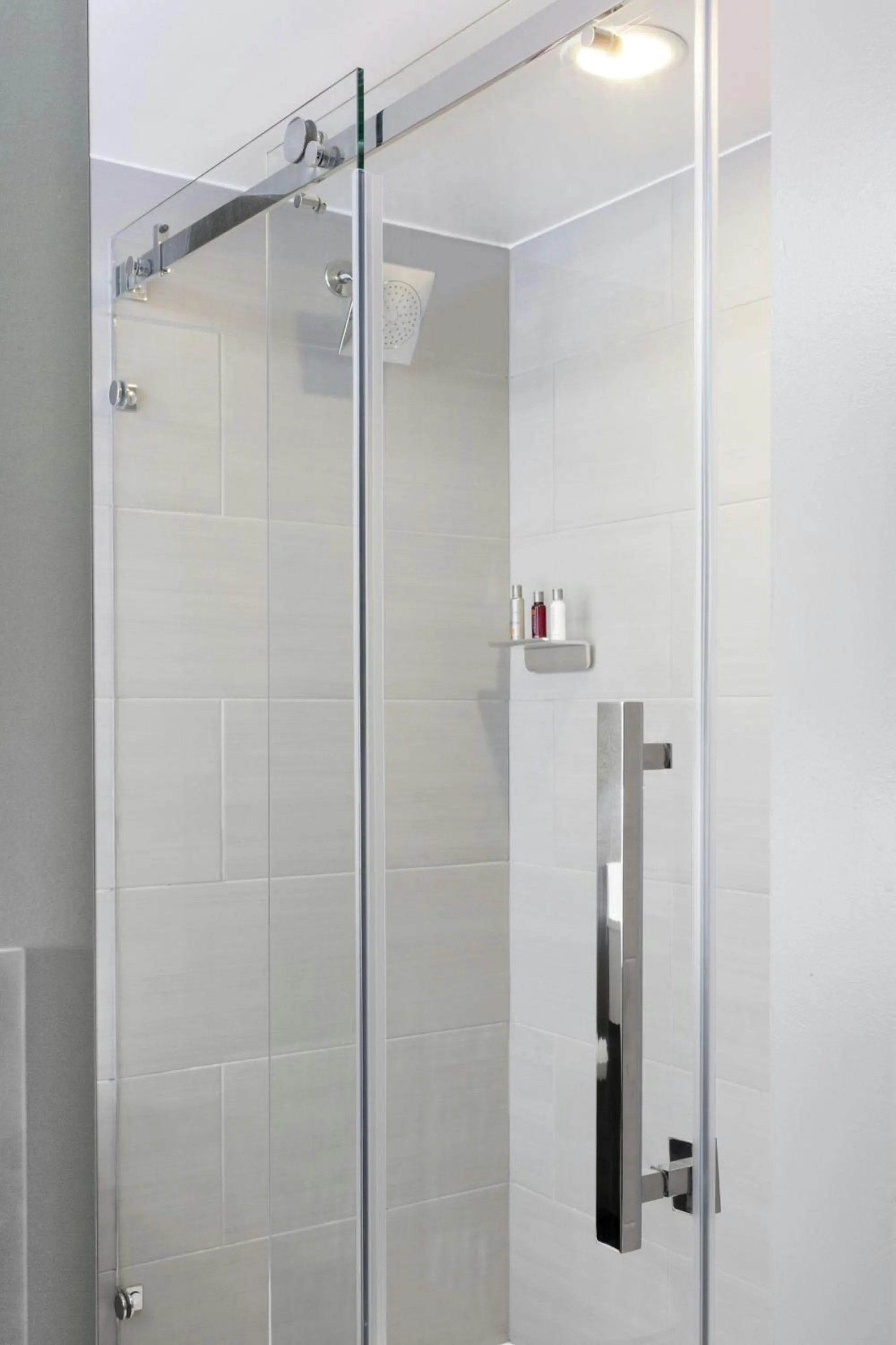 Bathroom in Marriott Orlando Airport Lakeside