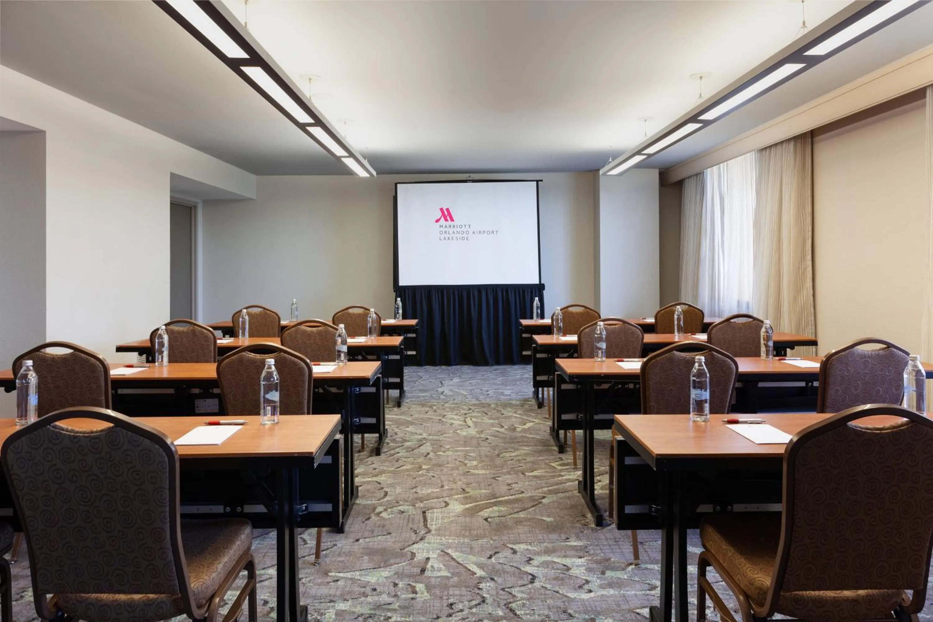 Meeting/conference room in Marriott Orlando Airport Lakeside
