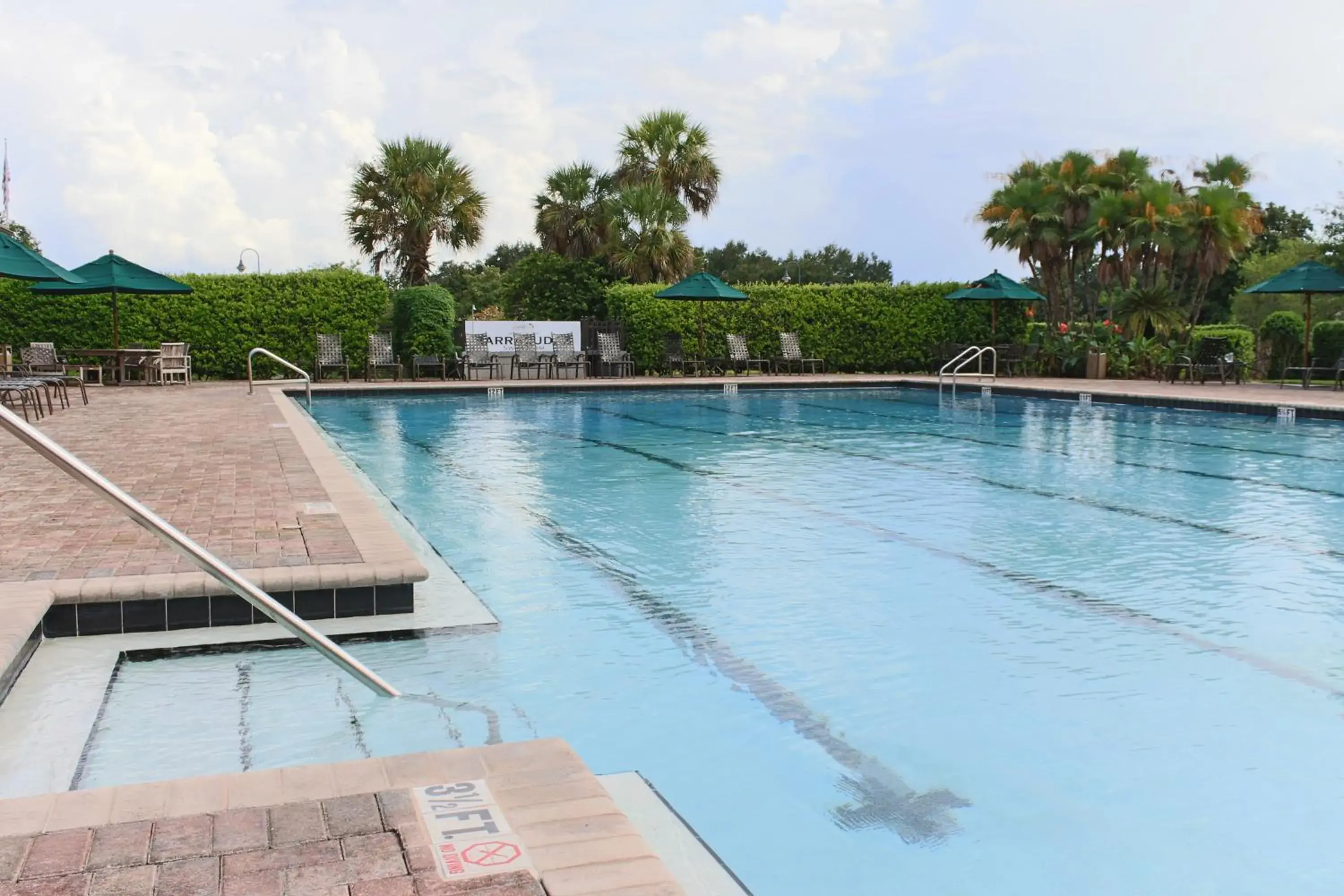 Swimming pool in Arnold Palmer's Bay Hill Club & Lodge Swimming pool in Arnold Palmer's Bay Hill Club & Lodge
