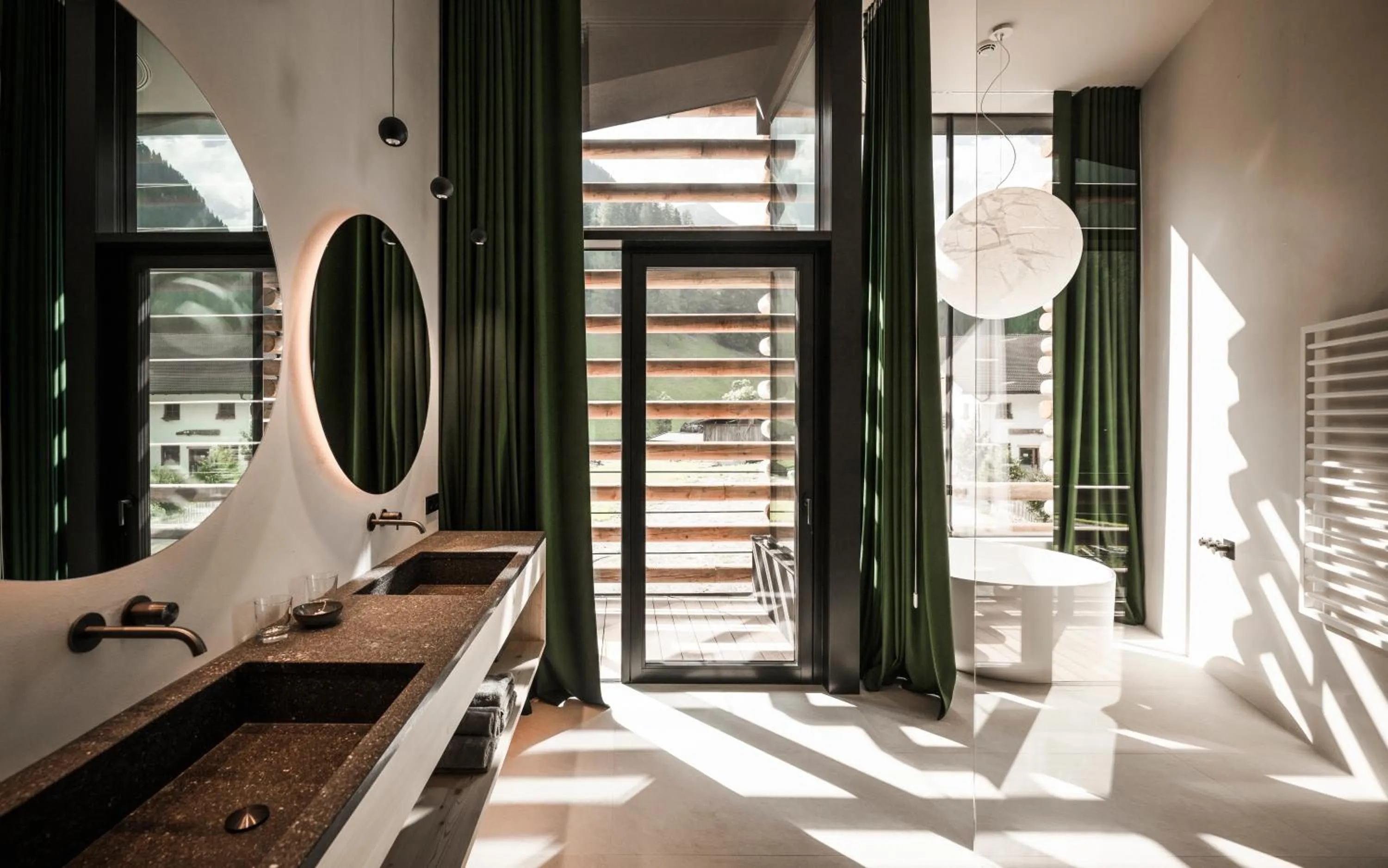 Bathroom in Hotel Jaufentalerhof